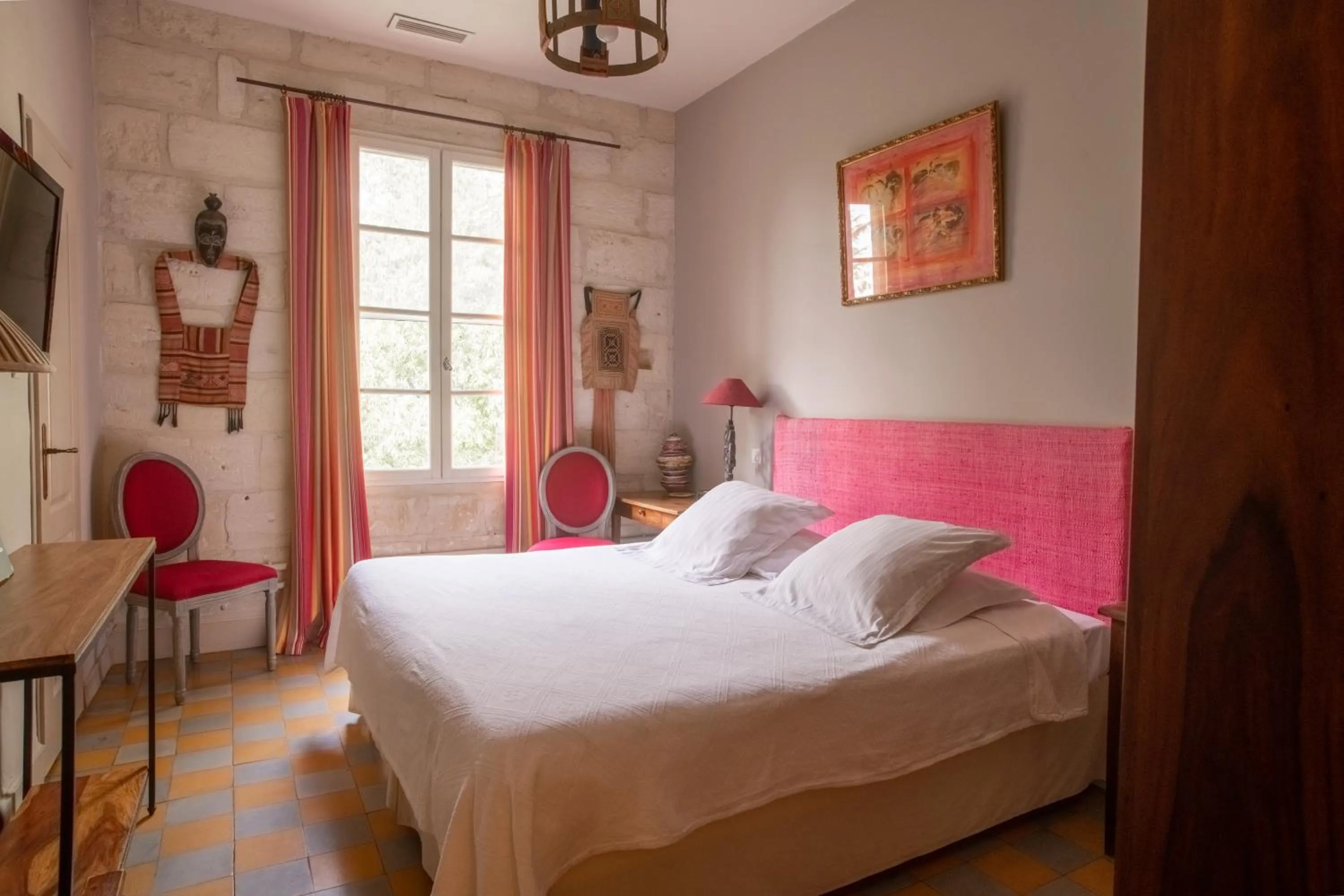 Bed in HOTEL et APPARTEMENTS DOMAINE DES CLOS - Teritoria