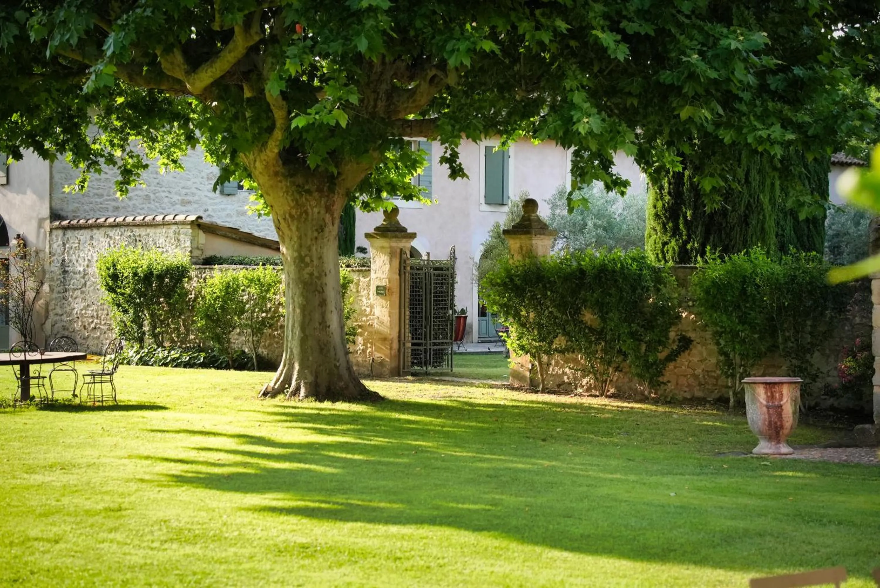 Garden in HOTEL et APPARTEMENTS DOMAINE DES CLOS - Teritoria
