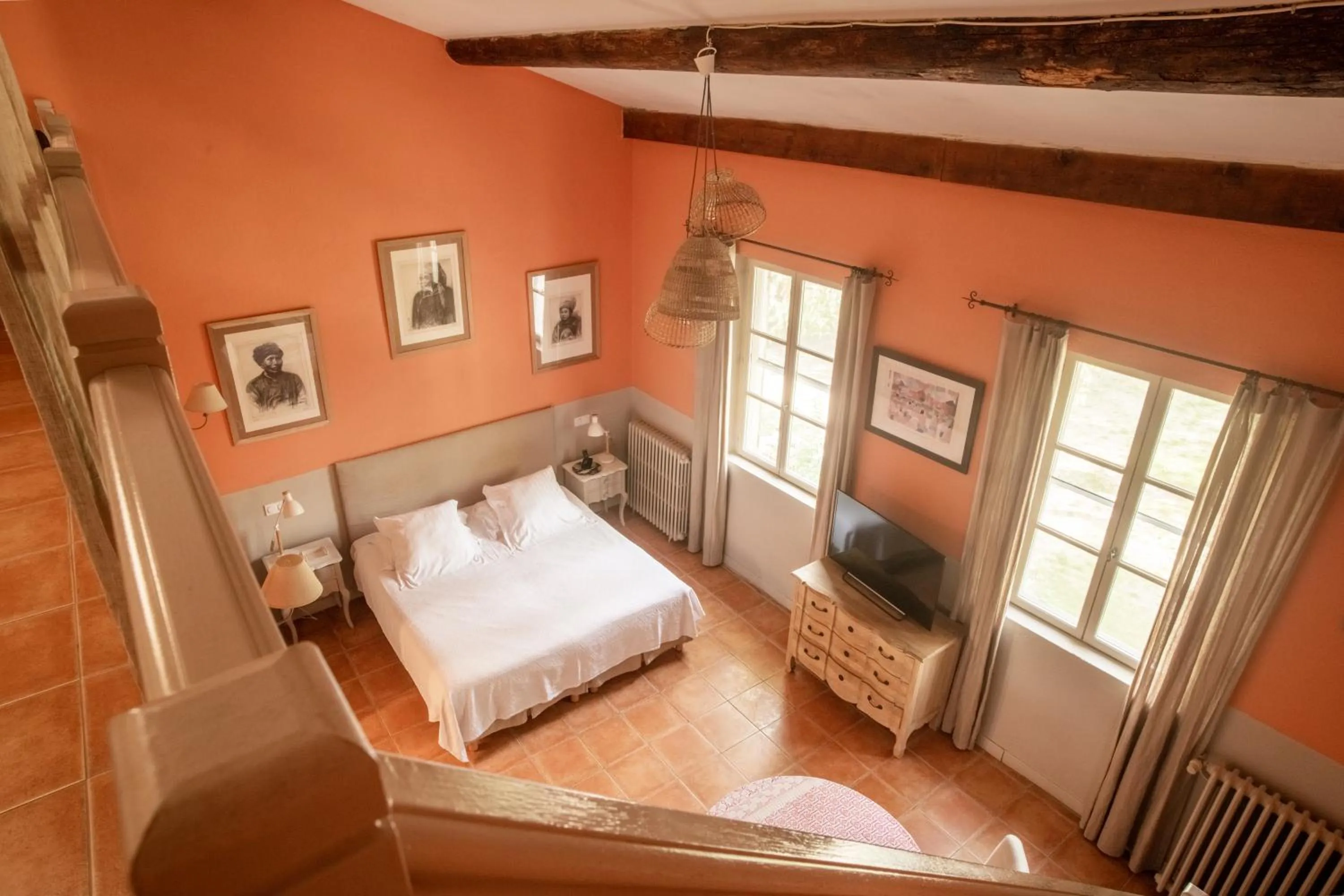 Bed in HOTEL et APPARTEMENTS DOMAINE DES CLOS - Teritoria