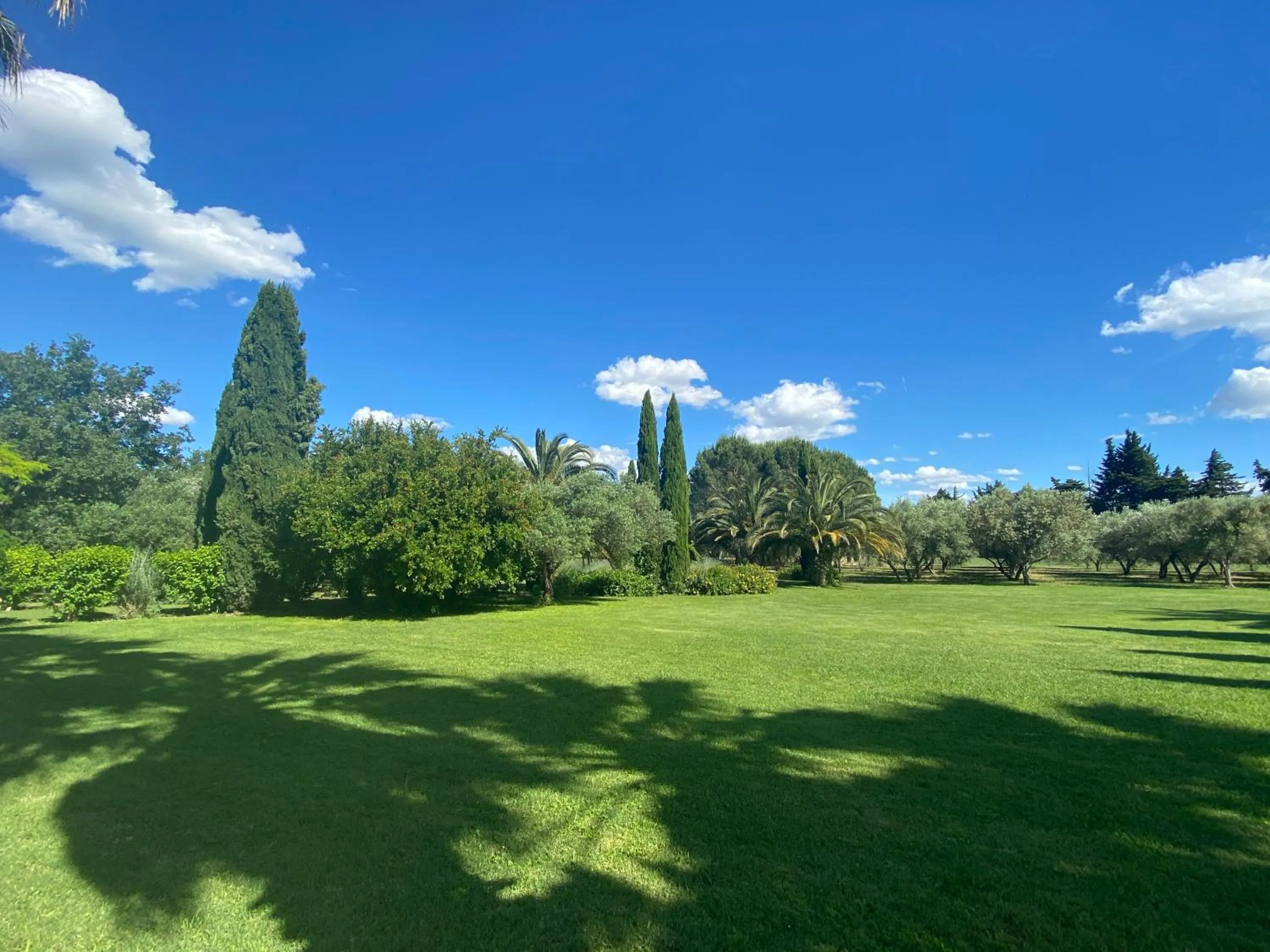 Spring in HOTEL et APPARTEMENTS DOMAINE DES CLOS - Teritoria