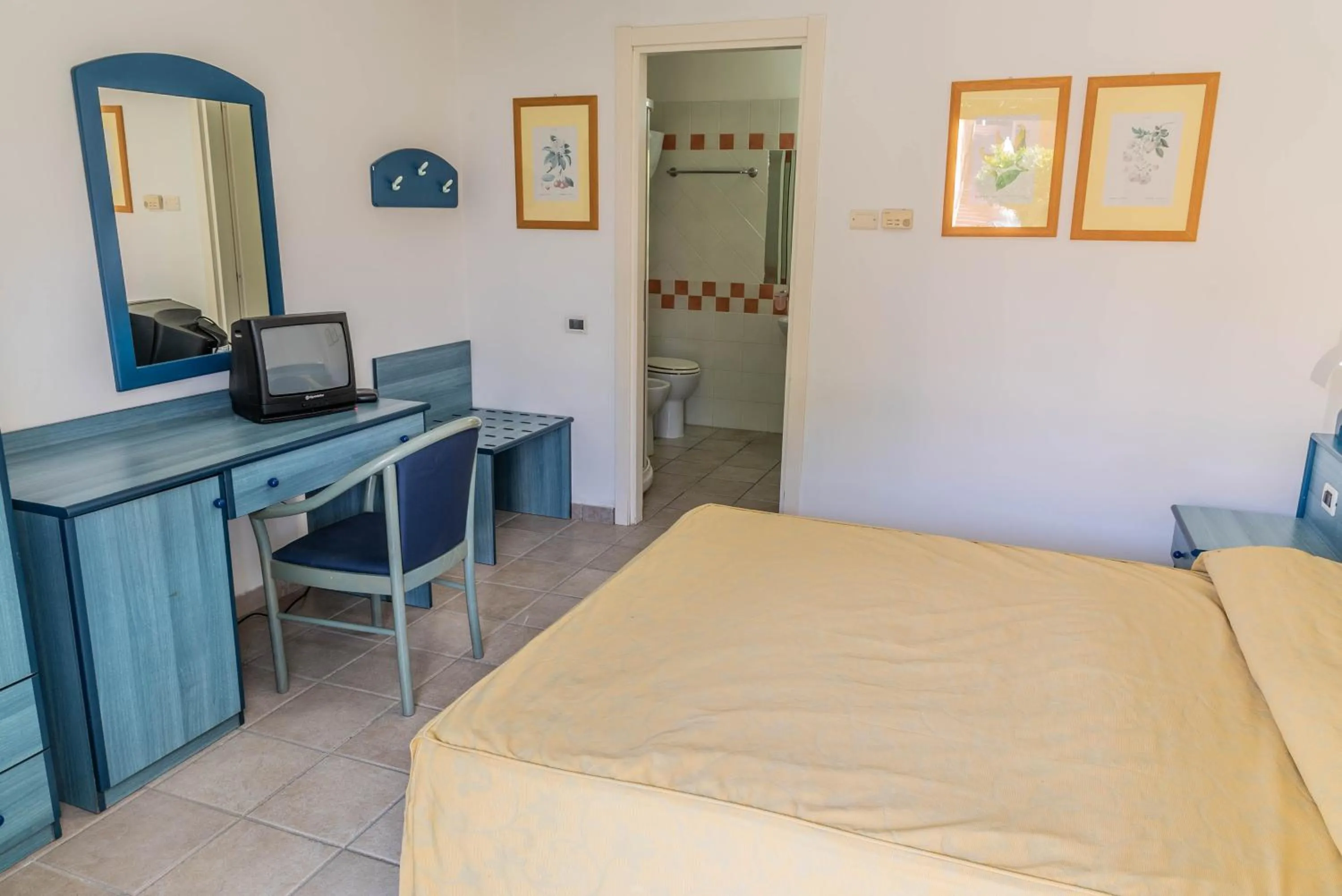 Bedroom, Bed in Nicotera Beach Village