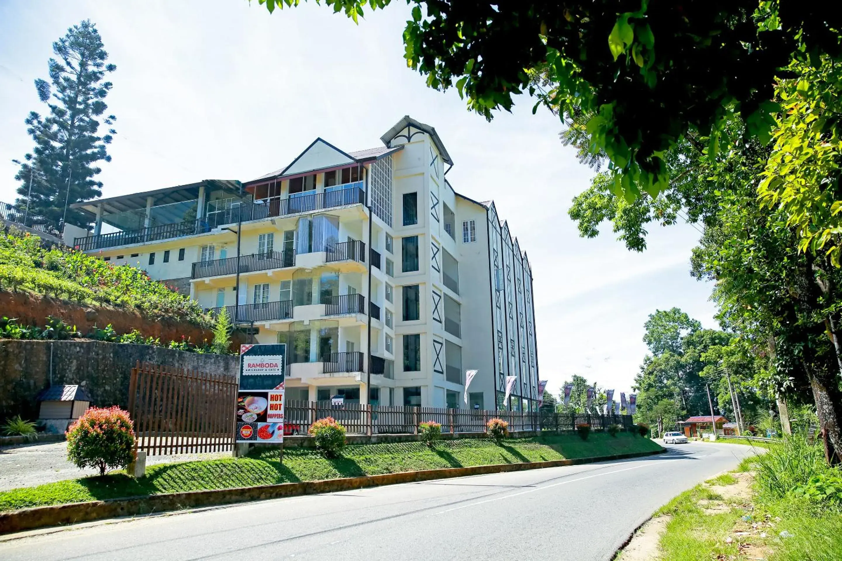 Facade/entrance in Glenloch Tea Factory Hotel Facade/entrance in Glenloch Tea Factory Hotel