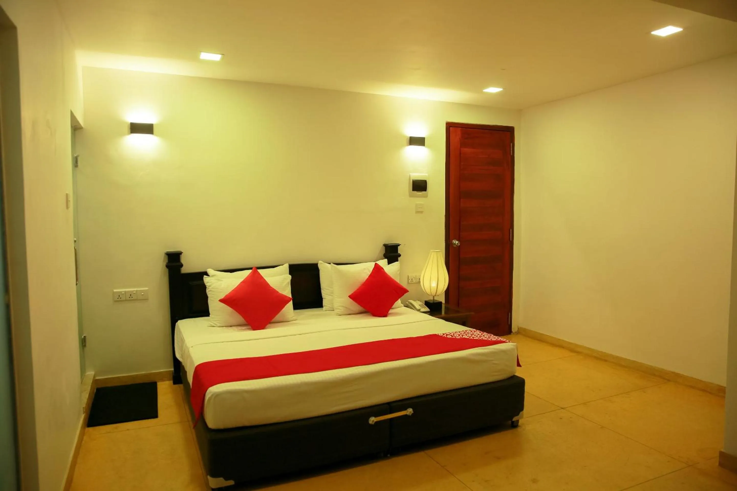 Bedroom, Bed in Glenloch Tea Factory Hotel