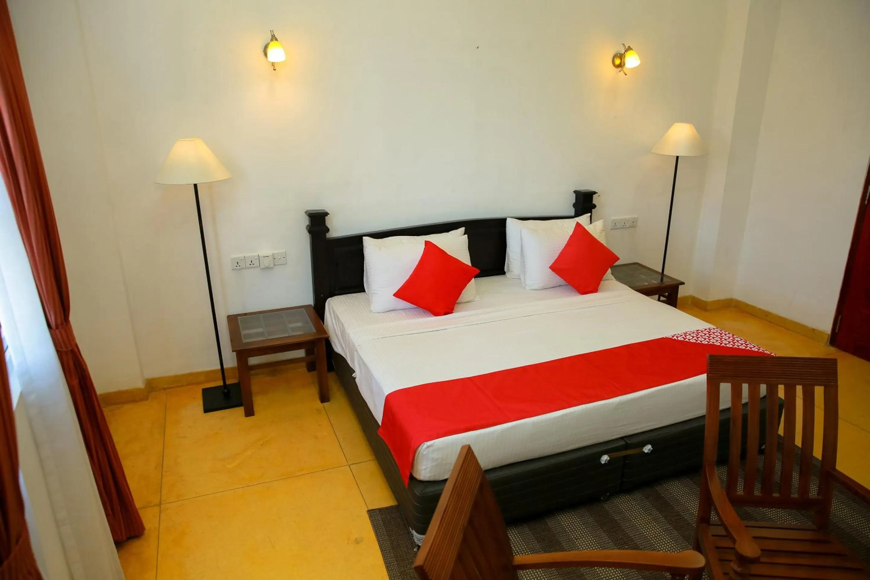 Bedroom, Bed in Glenloch Tea Factory Hotel