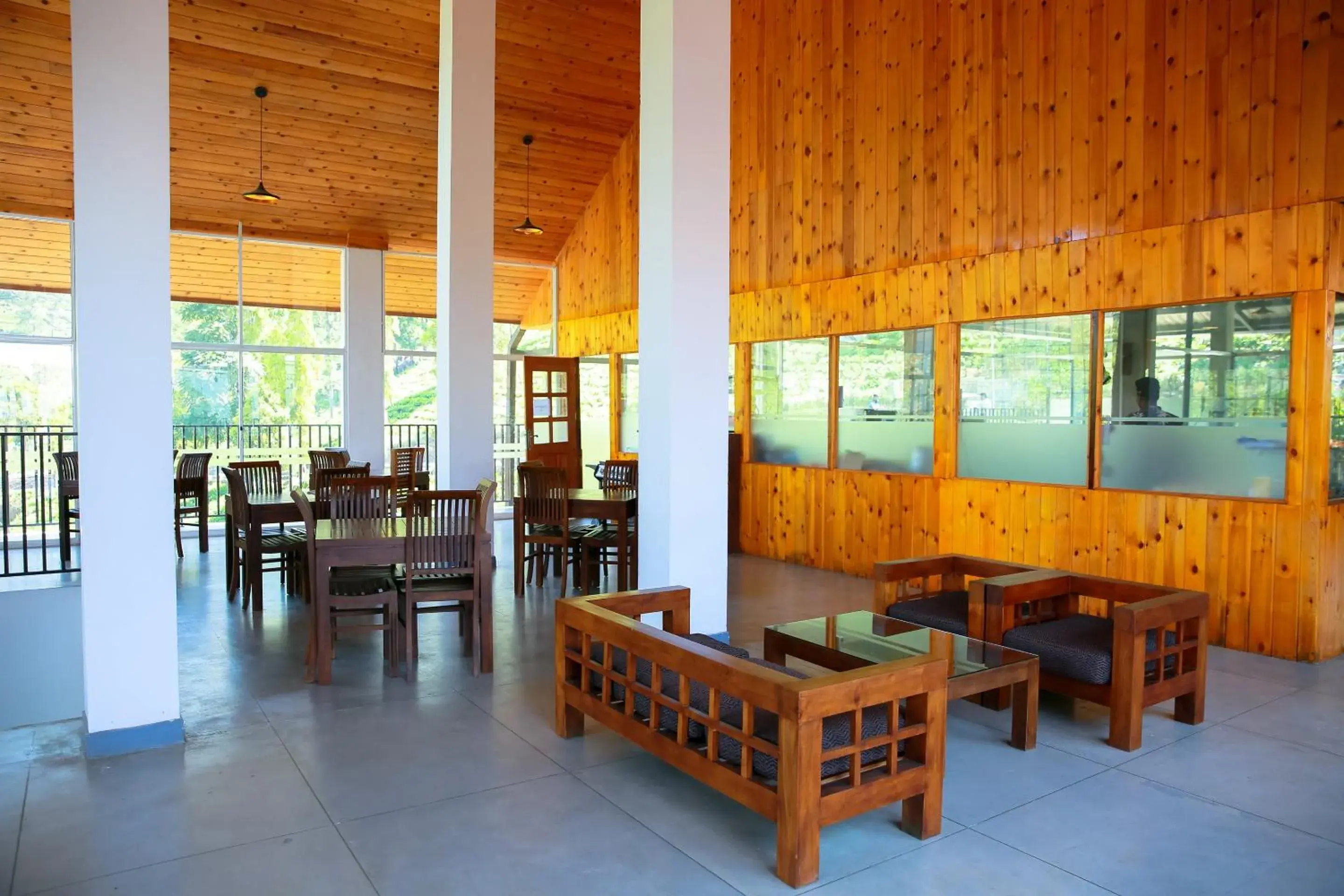 Restaurant/places to eat in Glenloch Tea Factory Hotel Restaurant/places to eat in Glenloch Tea Factory Hotel