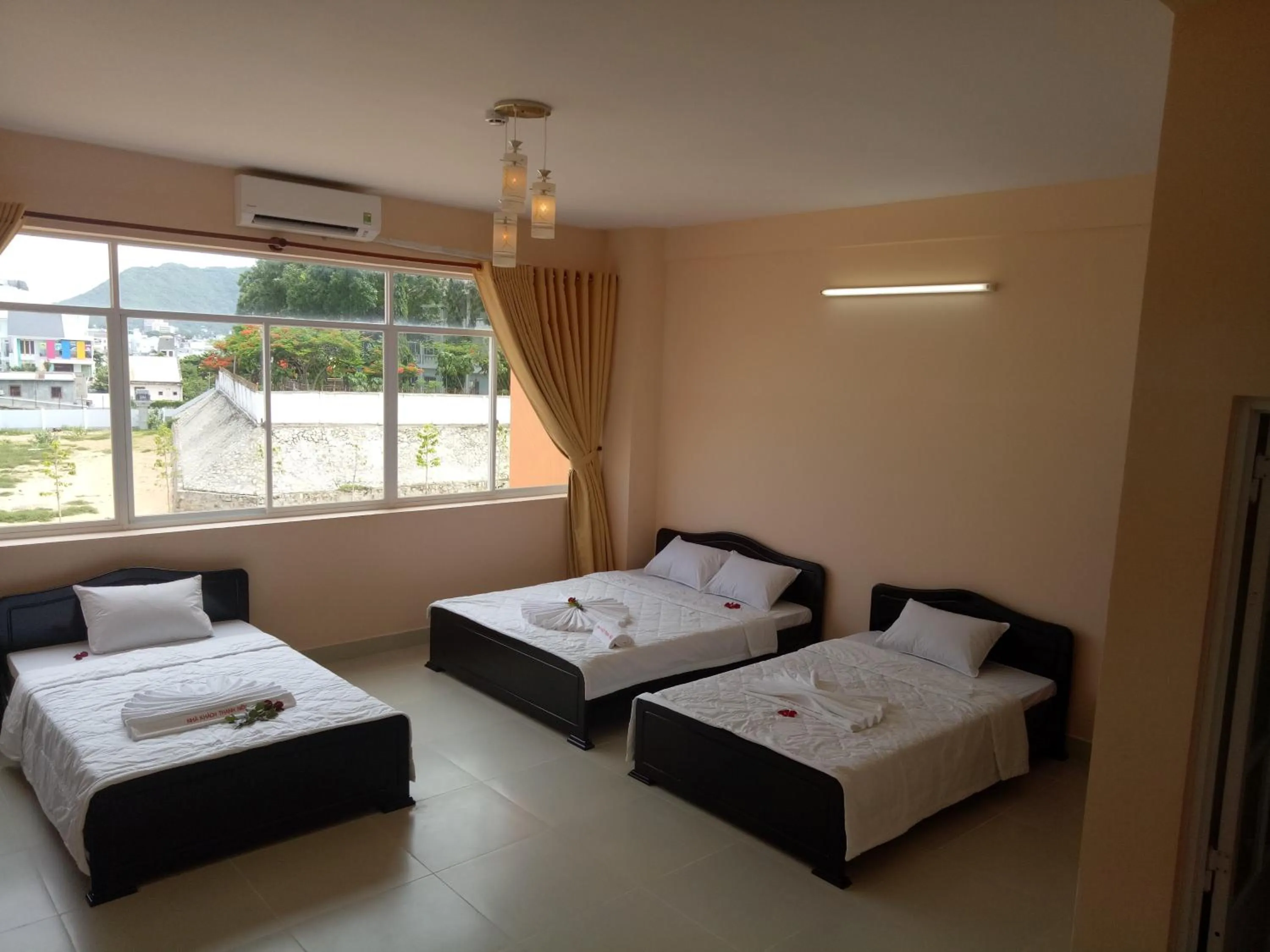 Bed in Thanh Nien Hotel - Vung Tau