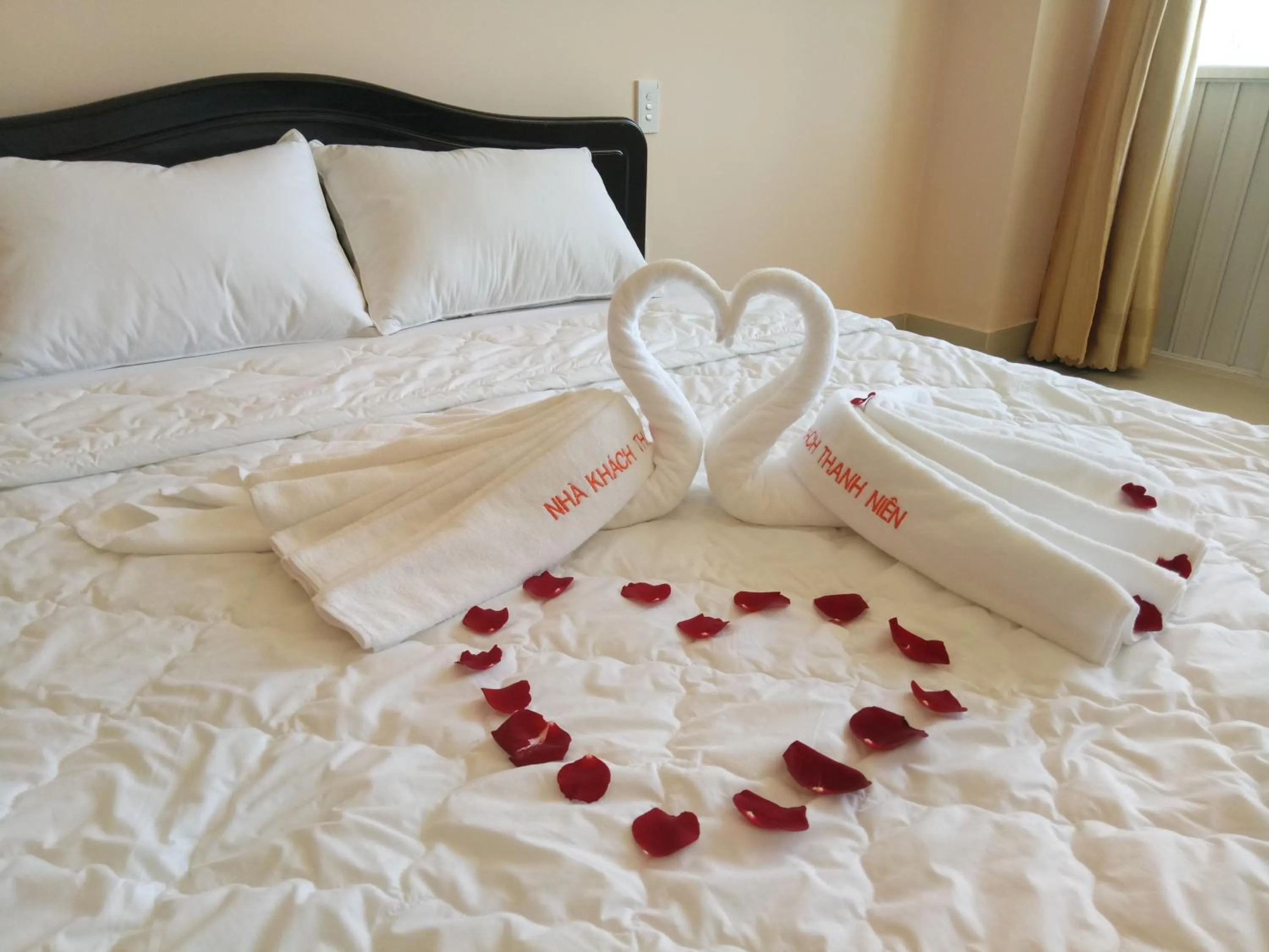 Bed in Thanh Nien Hotel - Vung Tau