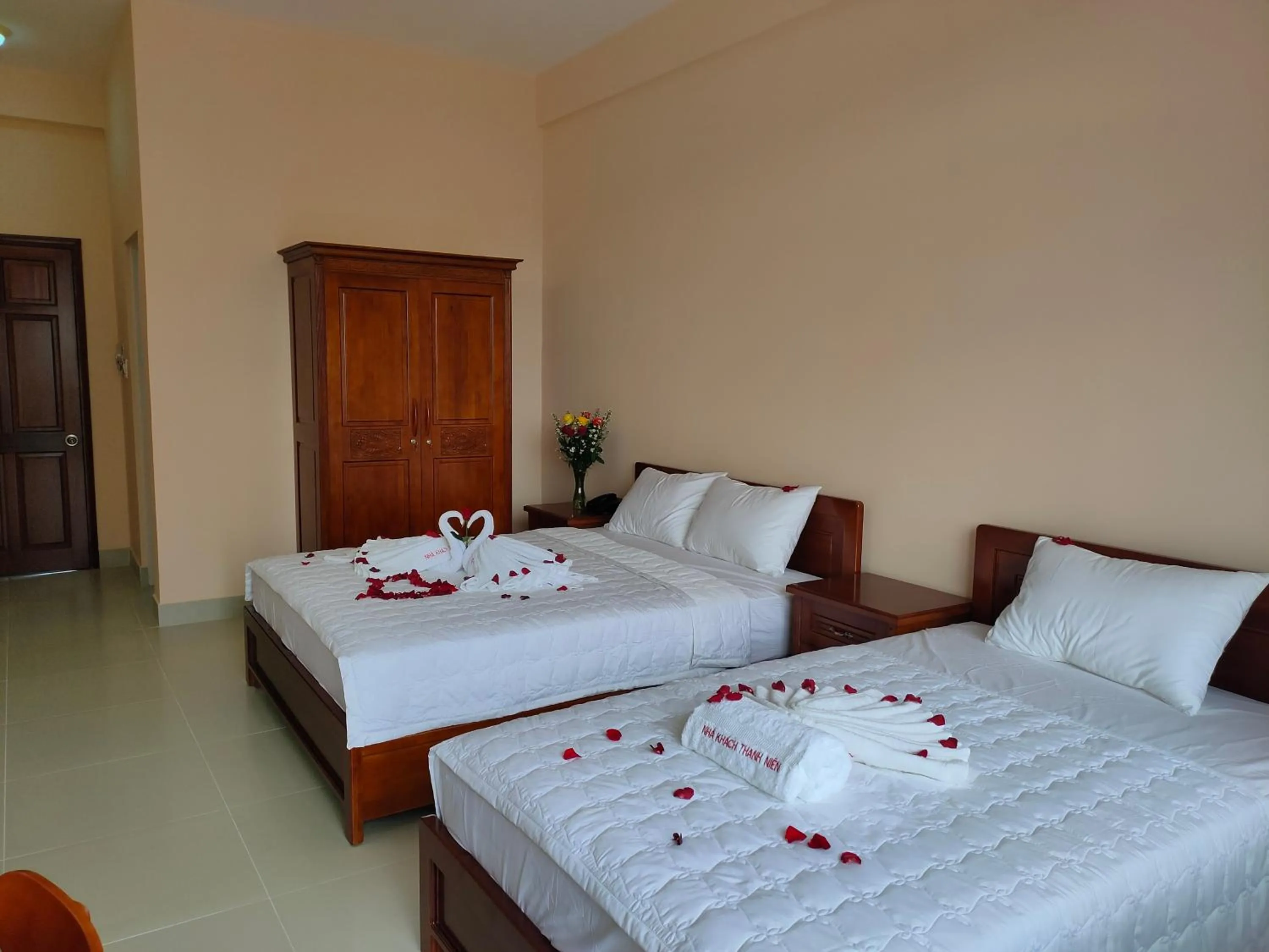 Bed in Thanh Nien Hotel - Vung Tau