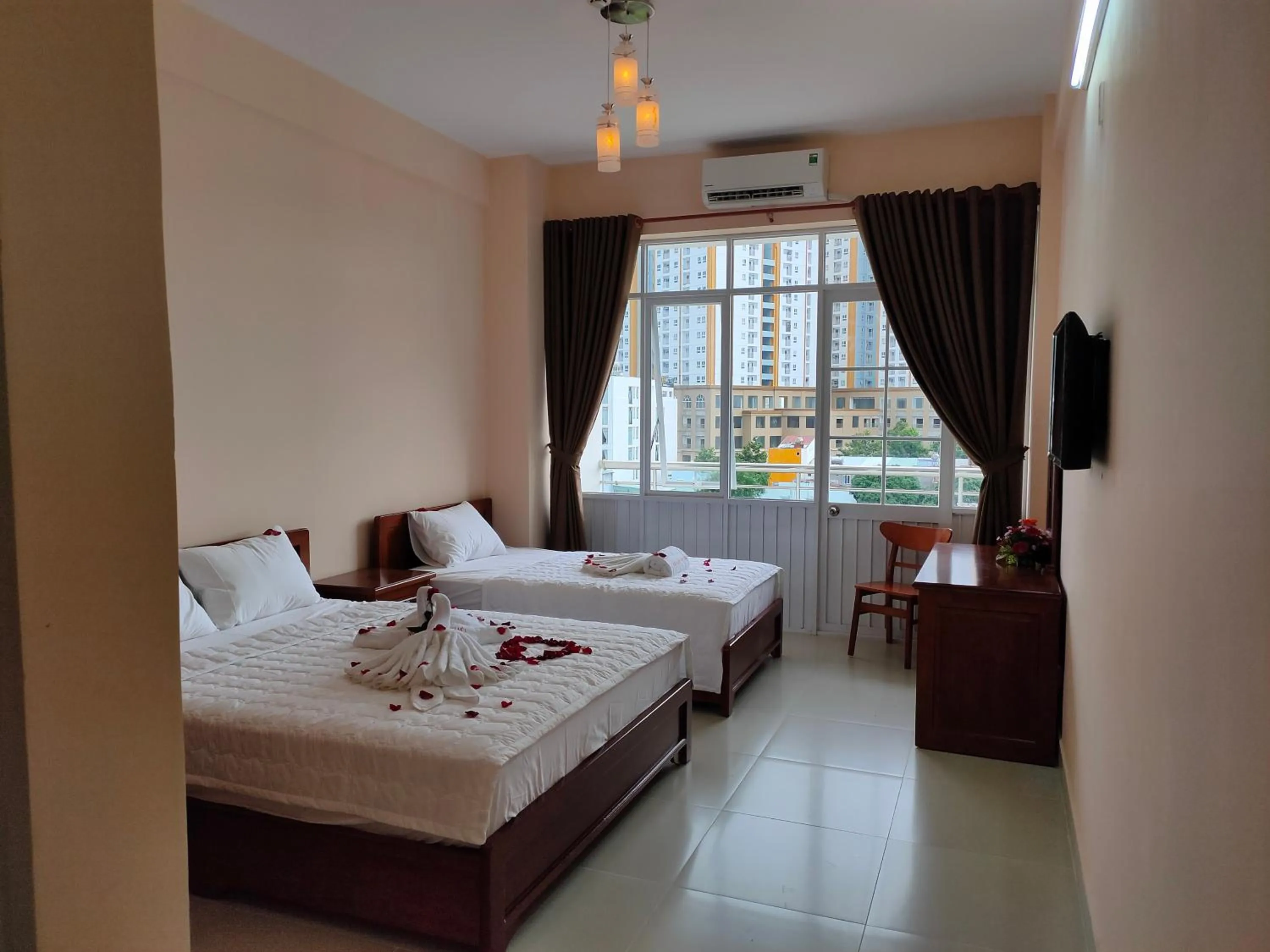 Bed in Thanh Nien Hotel - Vung Tau