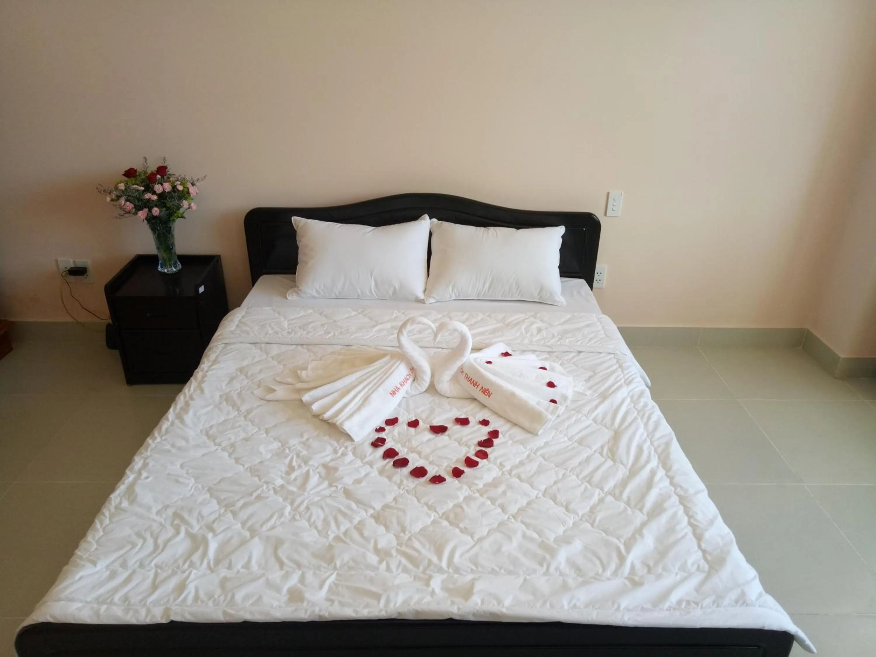 Bed in Thanh Nien Hotel - Vung Tau