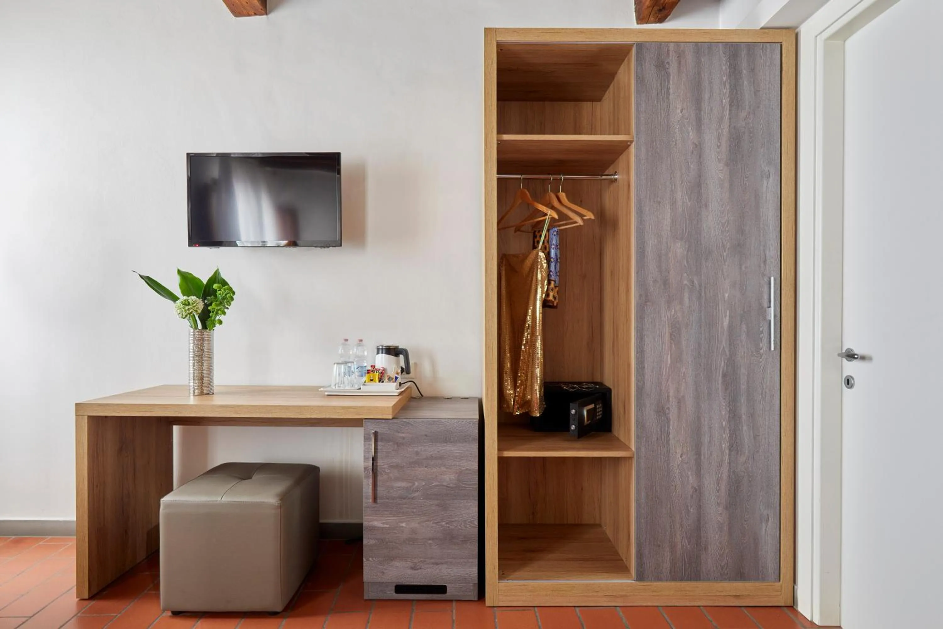 hair dresser in Sette Angeli Rooms