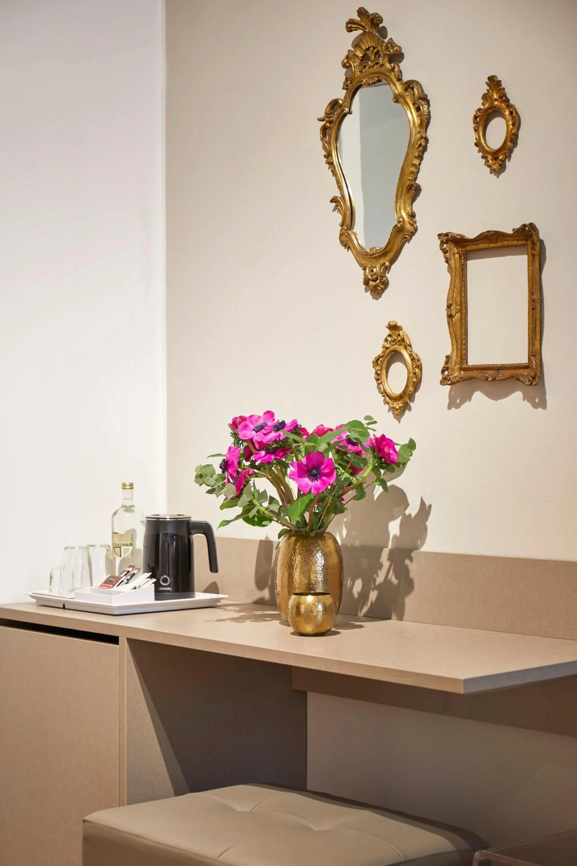 Coffee/tea facilities in Sette Angeli Rooms