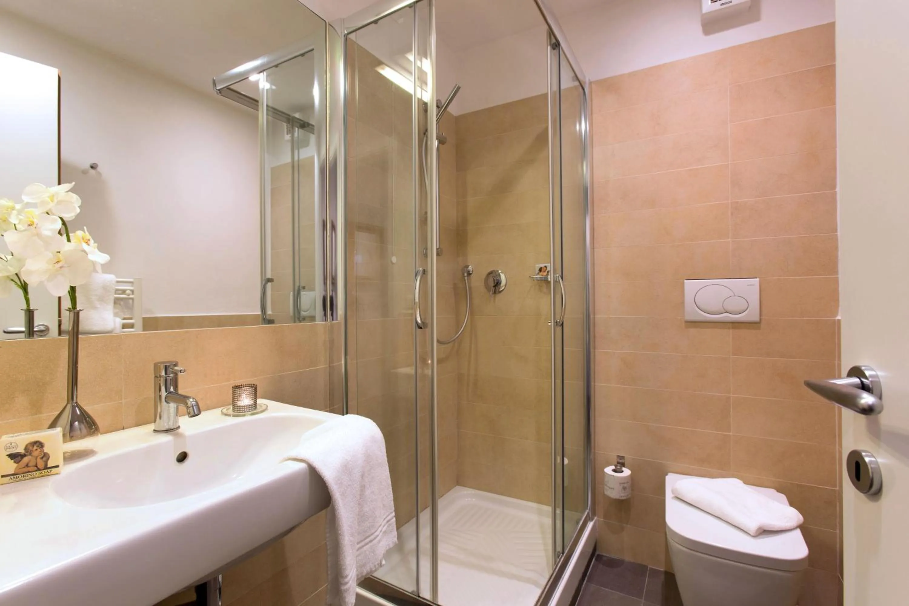 Toilet in Sette Angeli Rooms