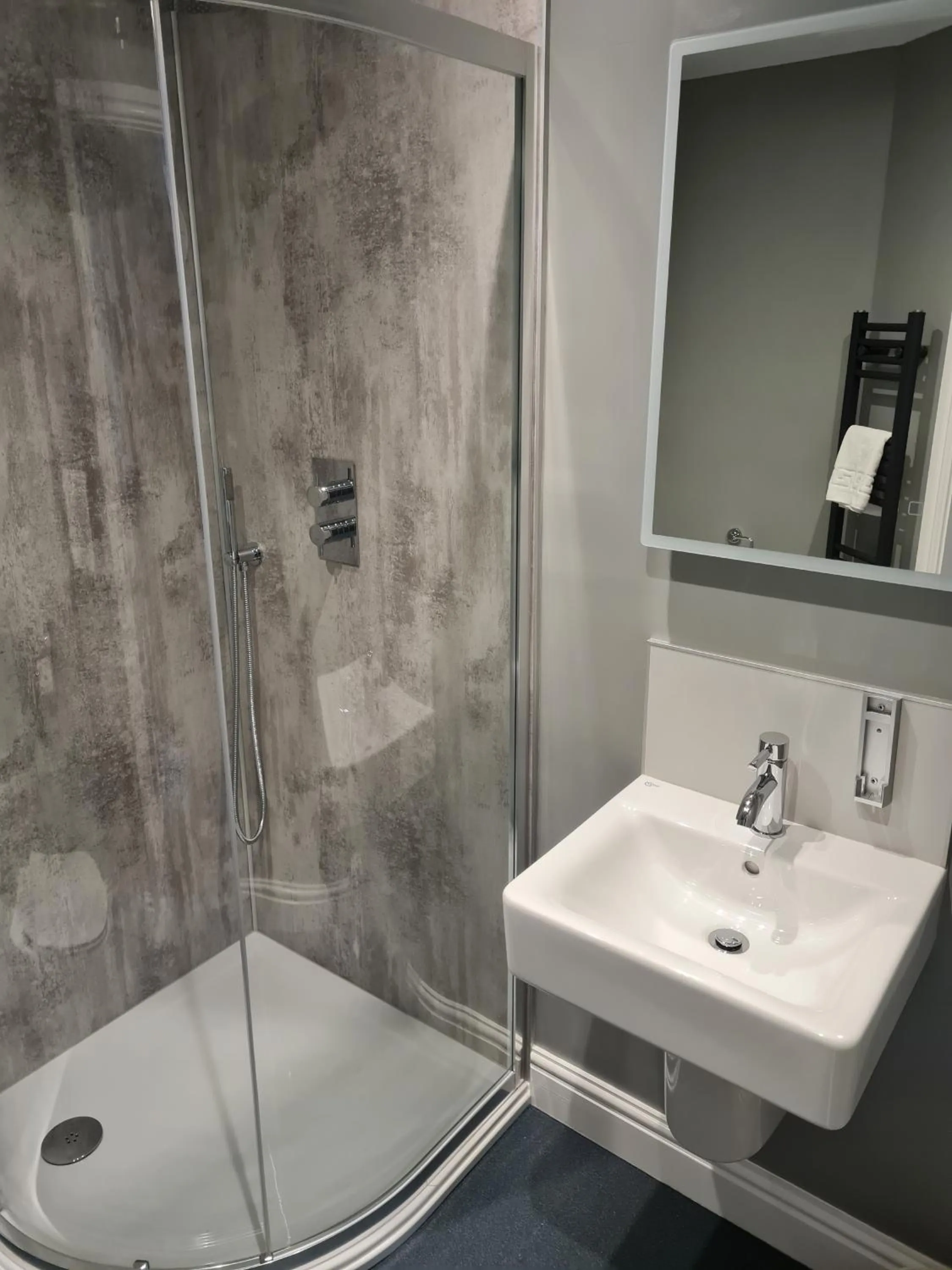 Shower in Brathay Lodge