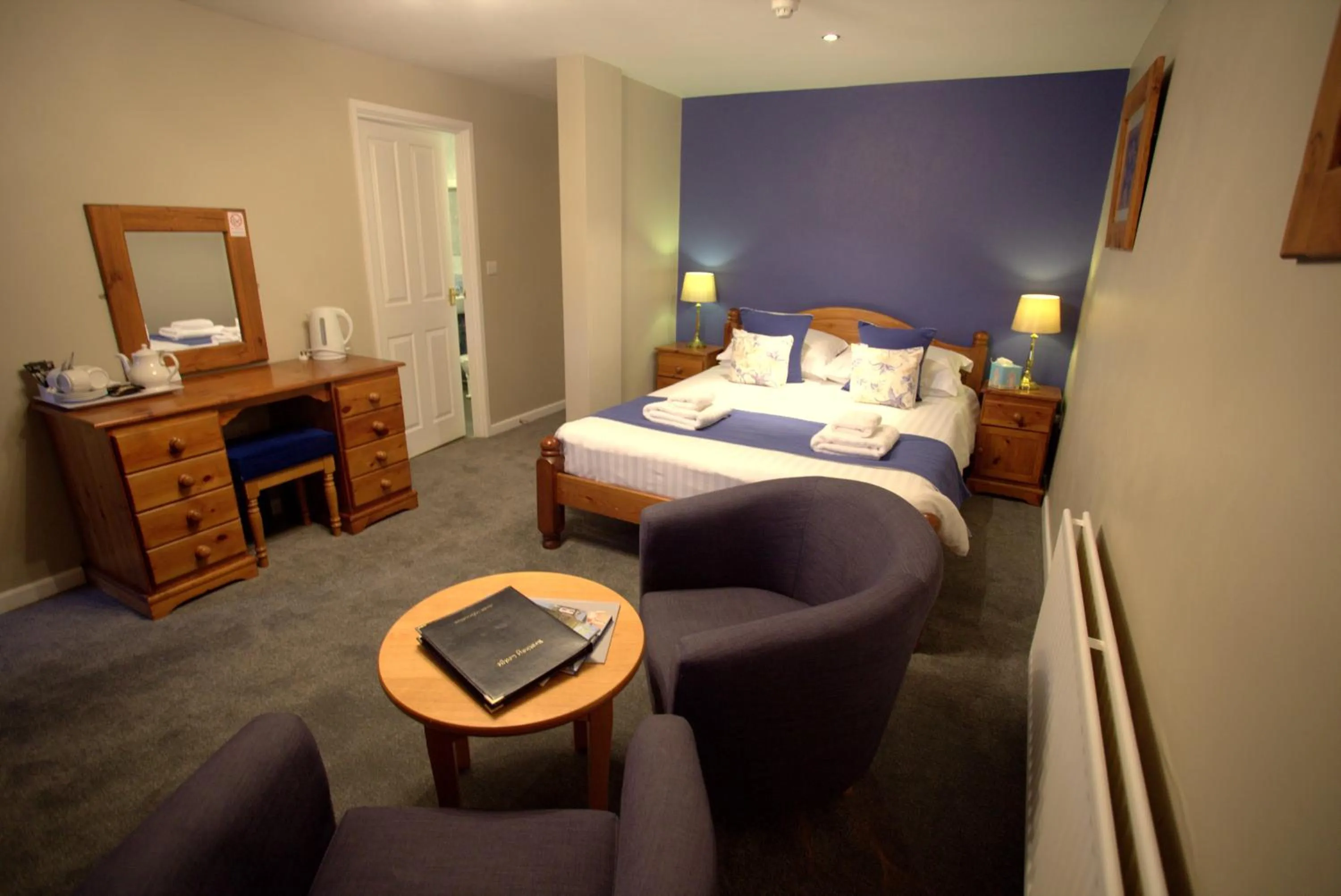 Bedroom, Bed in Brathay Lodge