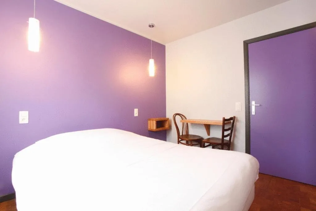 Bed in Hotel O Mal Aime