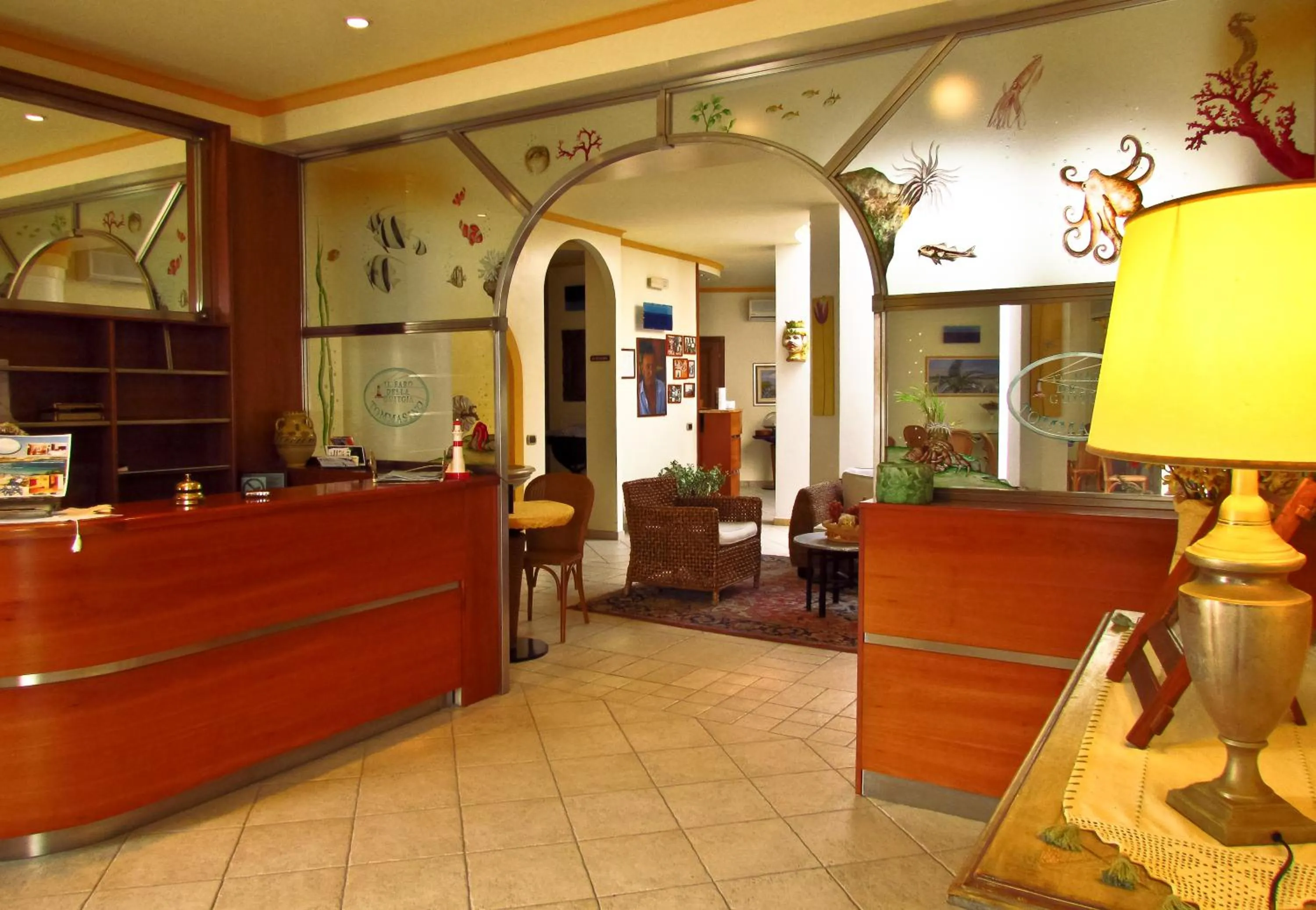 Lobby or reception in Hotel Il Faro Della Guitgia Tommasino
