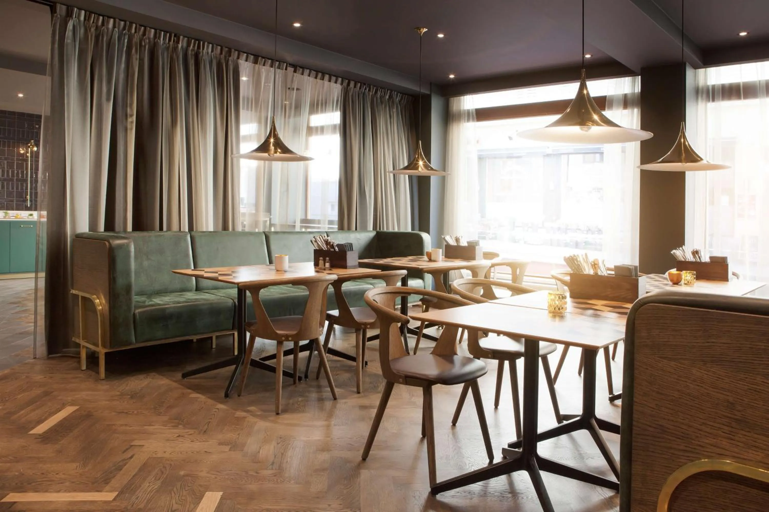 Restaurant/places to eat in Scandic St. Olavs Plass