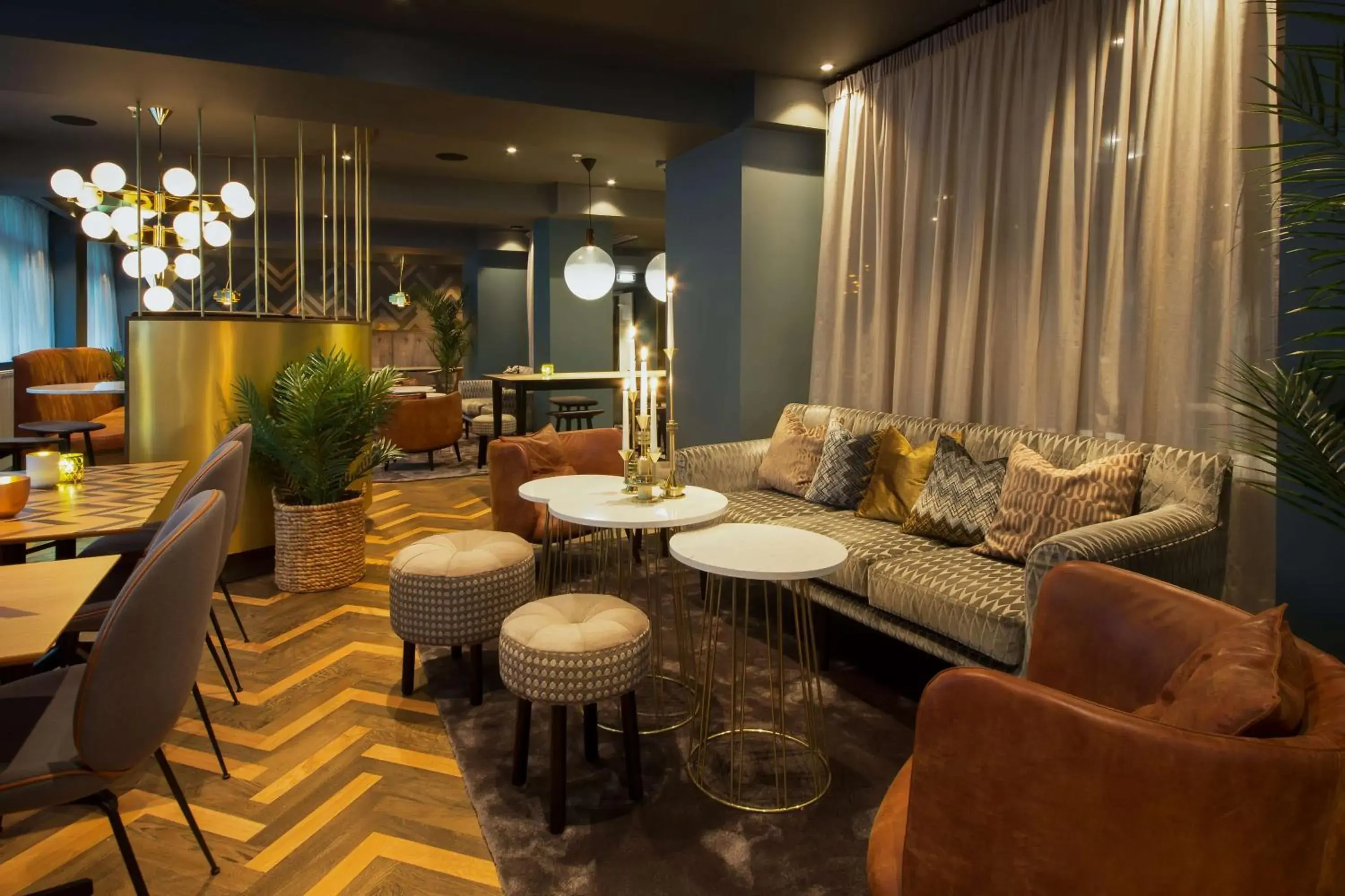 Lounge or bar in Scandic St. Olavs Plass Lounge or bar in Scandic St. Olavs Plass