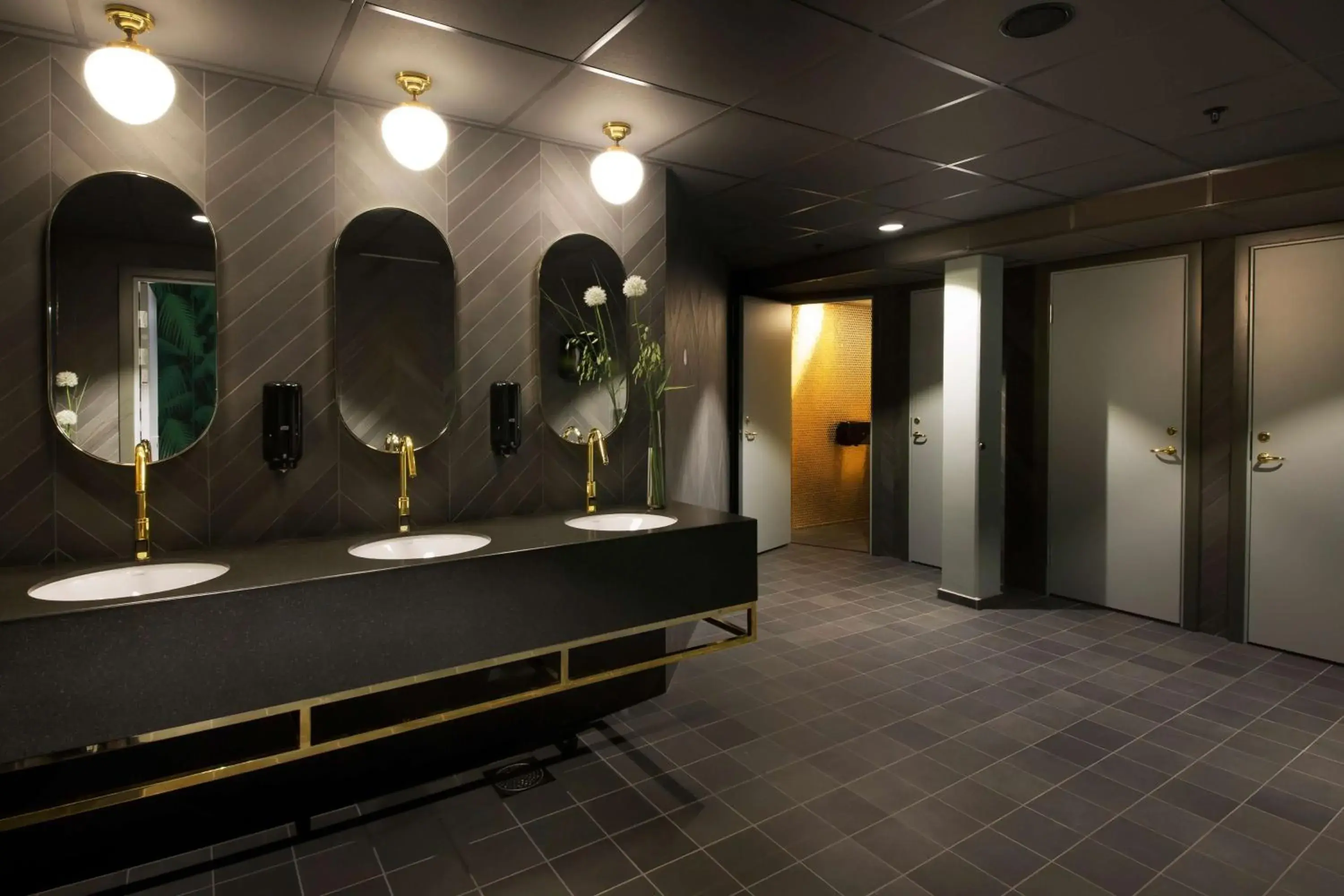 Property building in Scandic St. Olavs Plass Property building in Scandic St. Olavs Plass