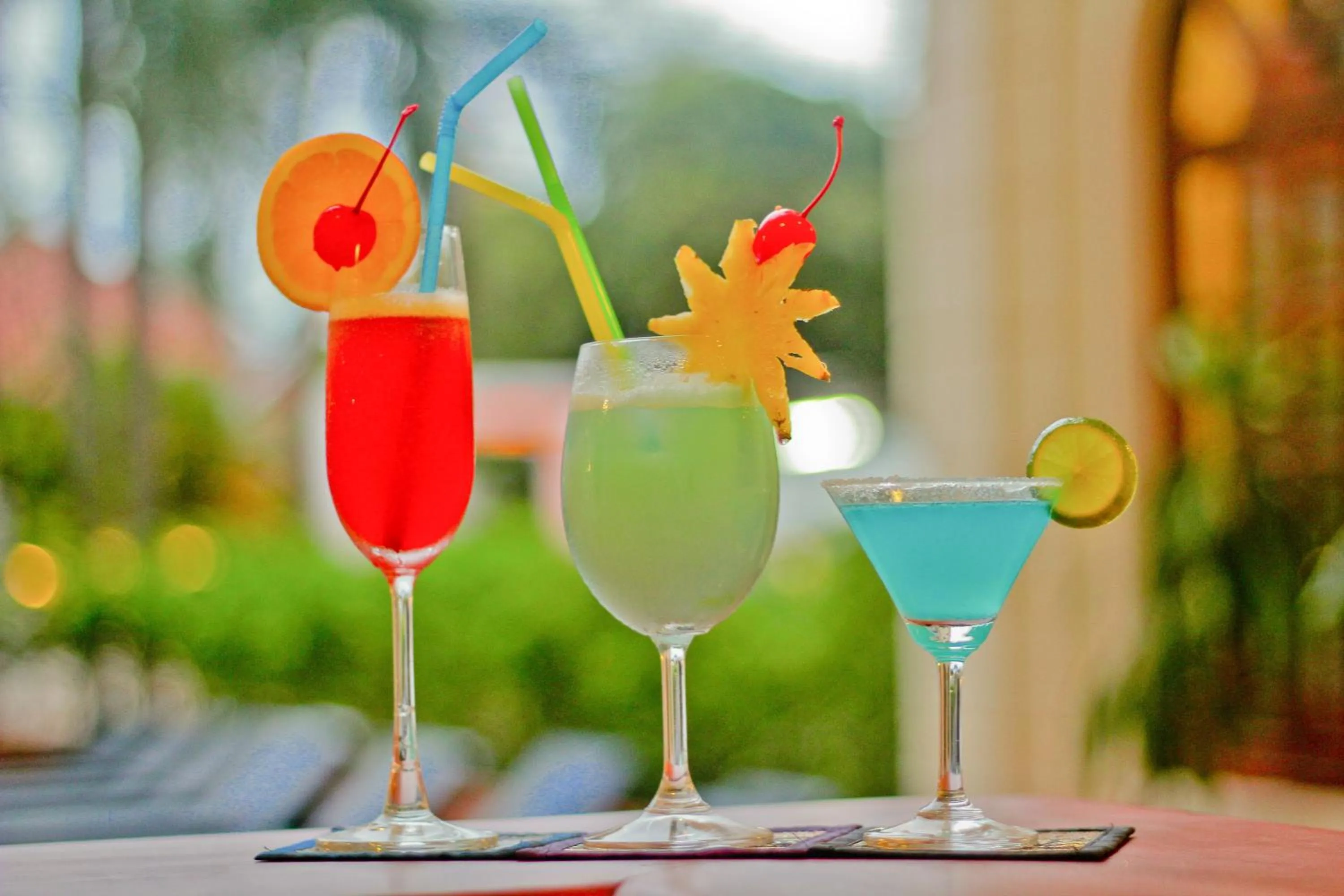 Lounge or bar in The Suite By Royal Crown Hotel