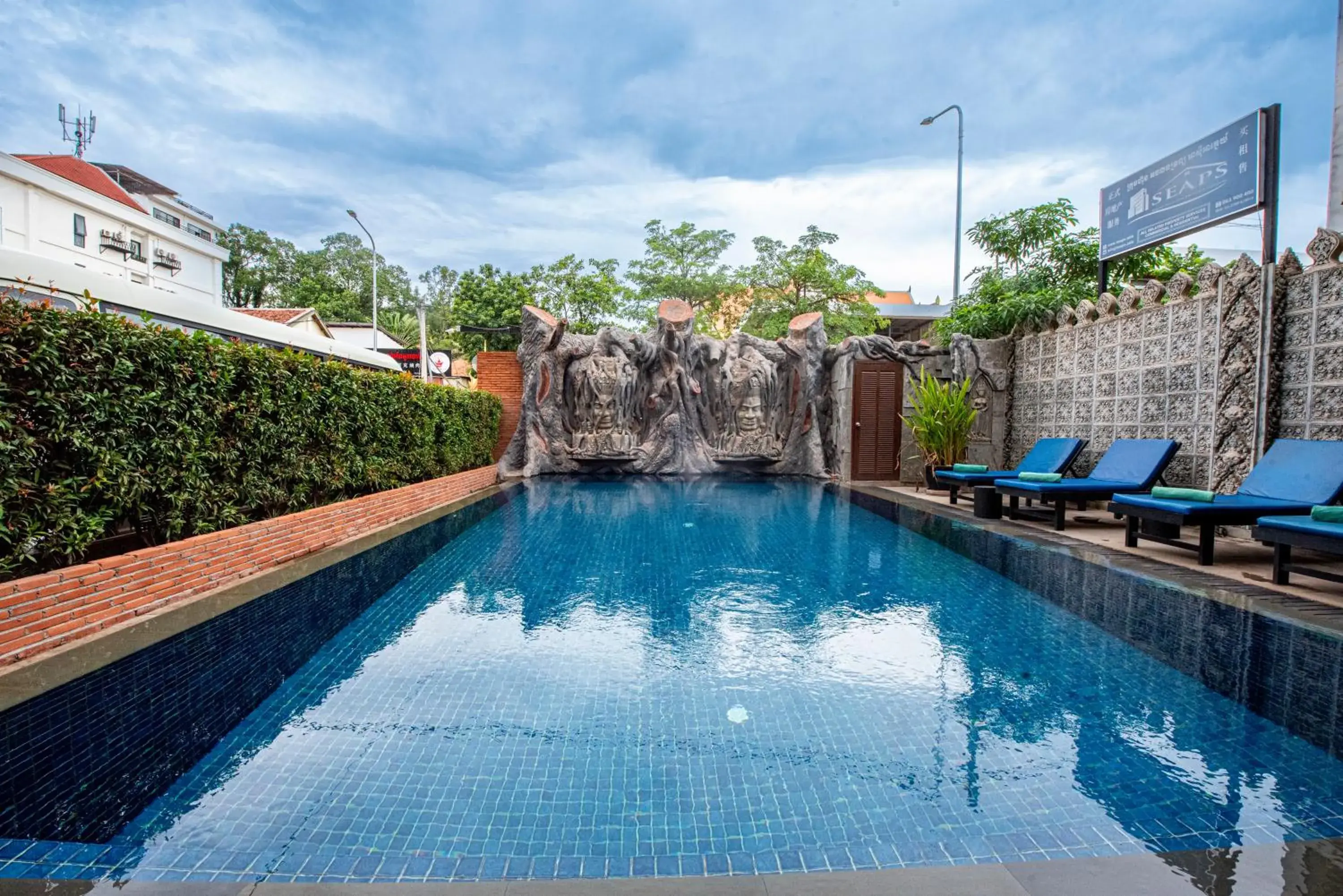Swimming pool in The Suite By Royal Crown Hotel Swimming pool in The Suite By Royal Crown Hotel