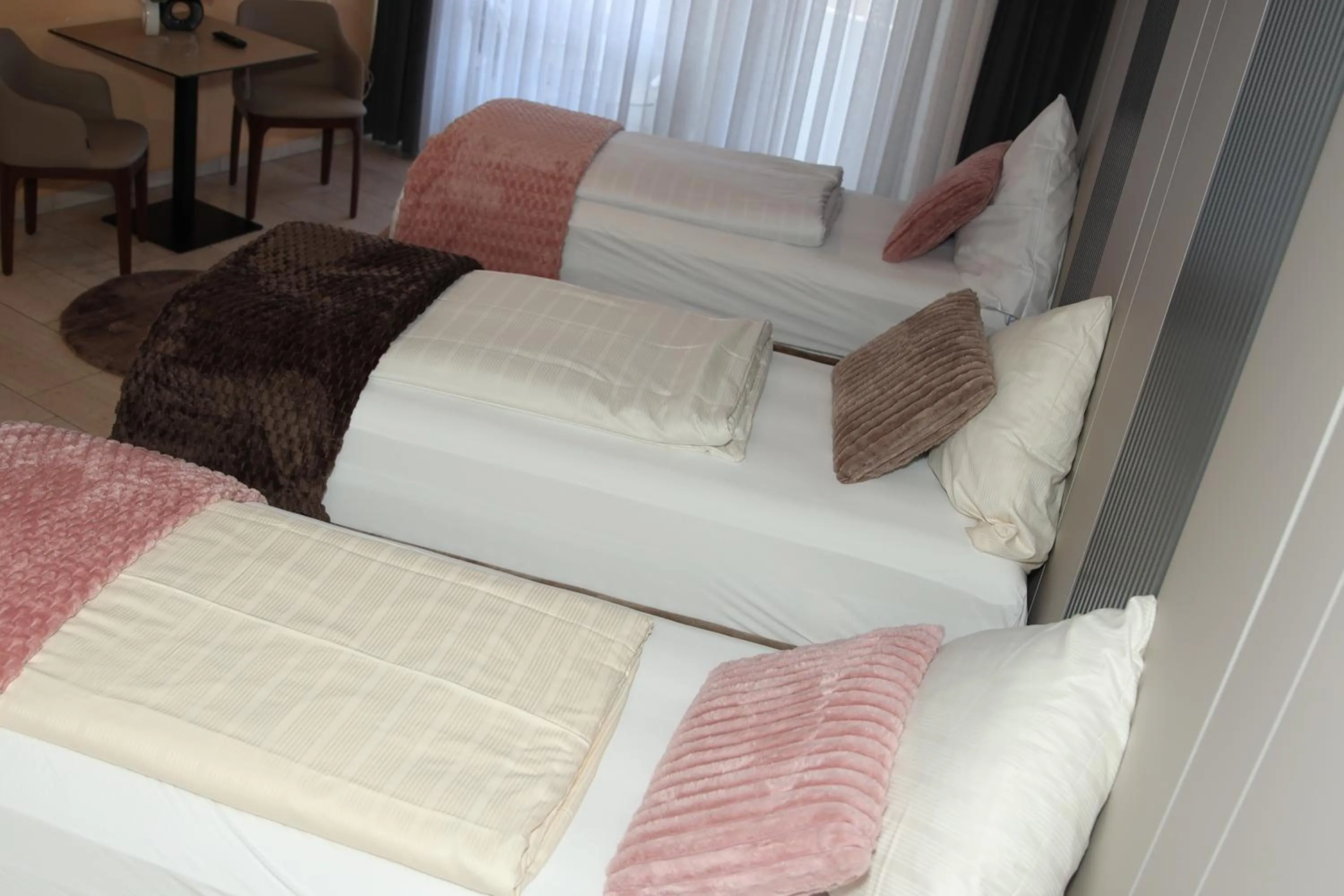 Photo of the whole room, Bed in Hotel Hafez