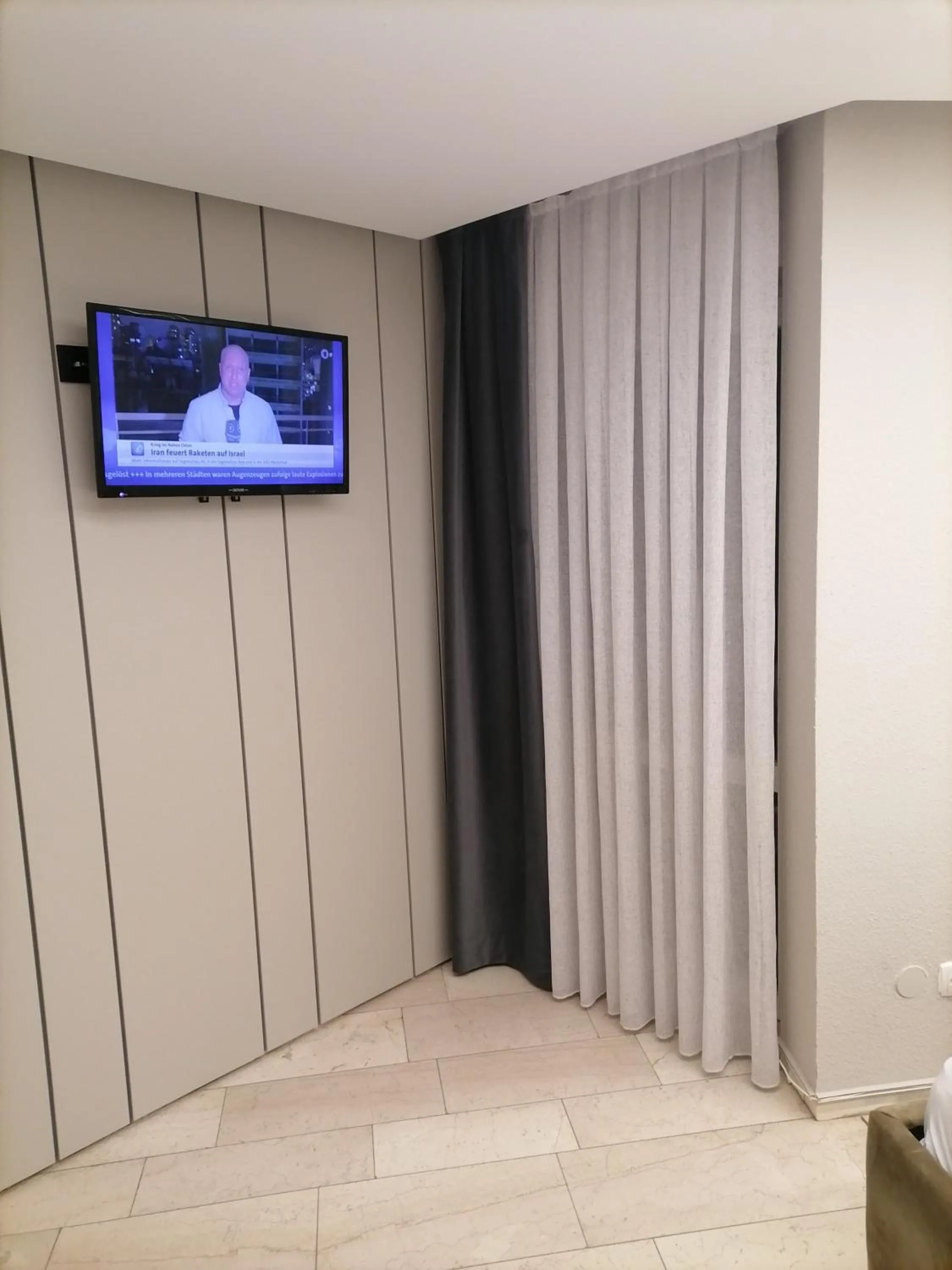 TV and multimedia in Hotel Hafez