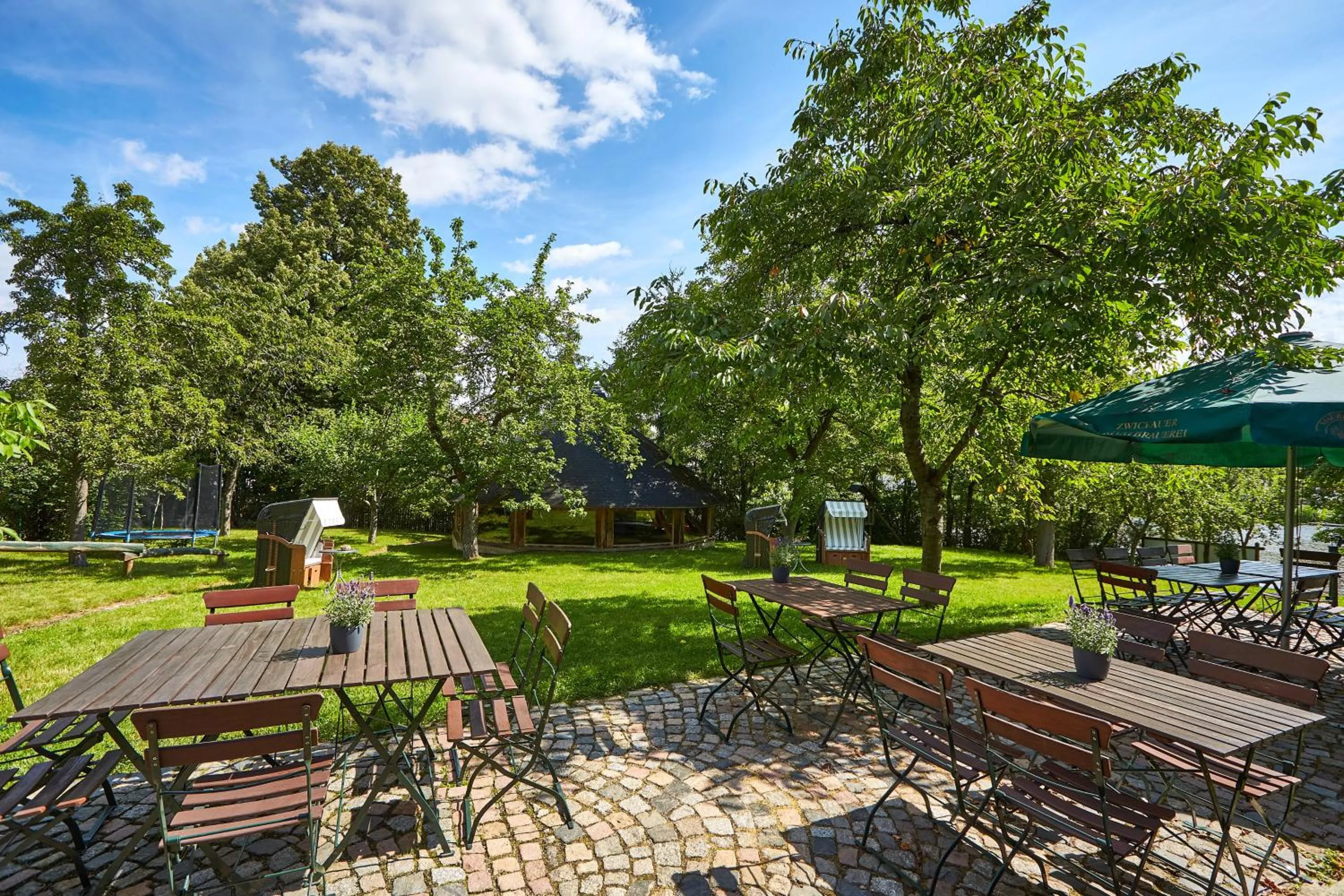 Restaurant/places to eat in Fischerhof