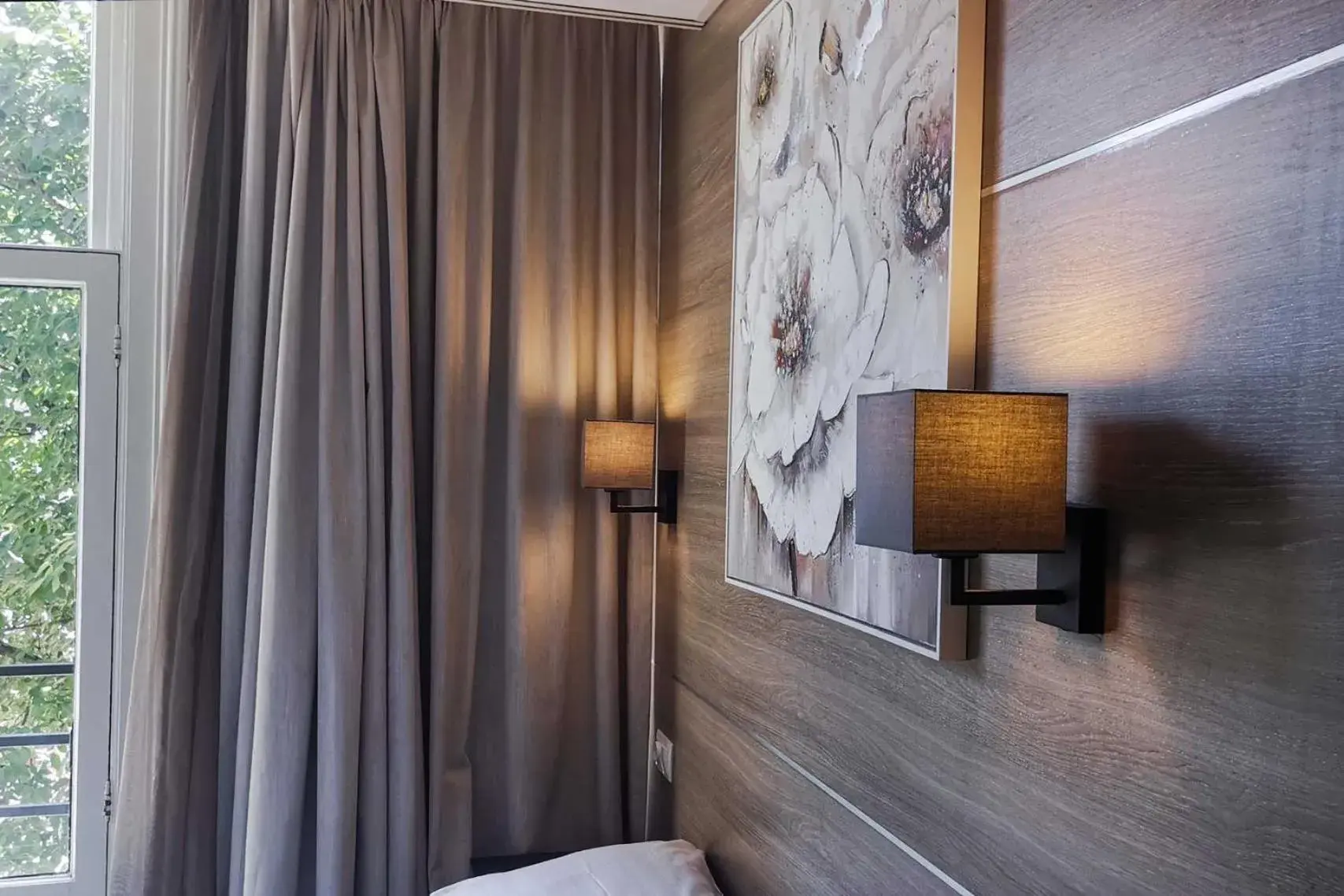 Bed in Hotel Jesse Bed in Hotel Jesse