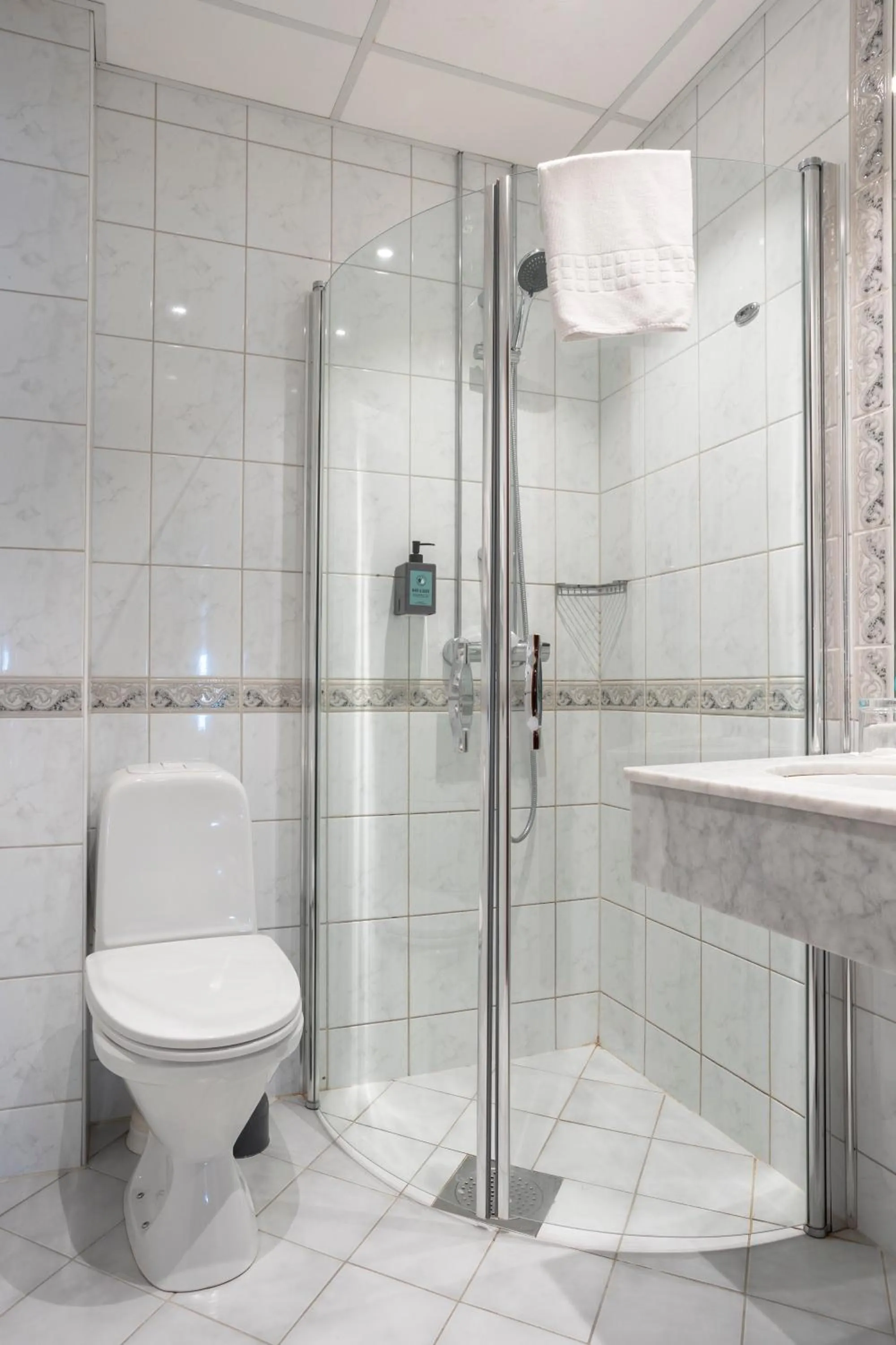 Shower in Comfort Hotel Park