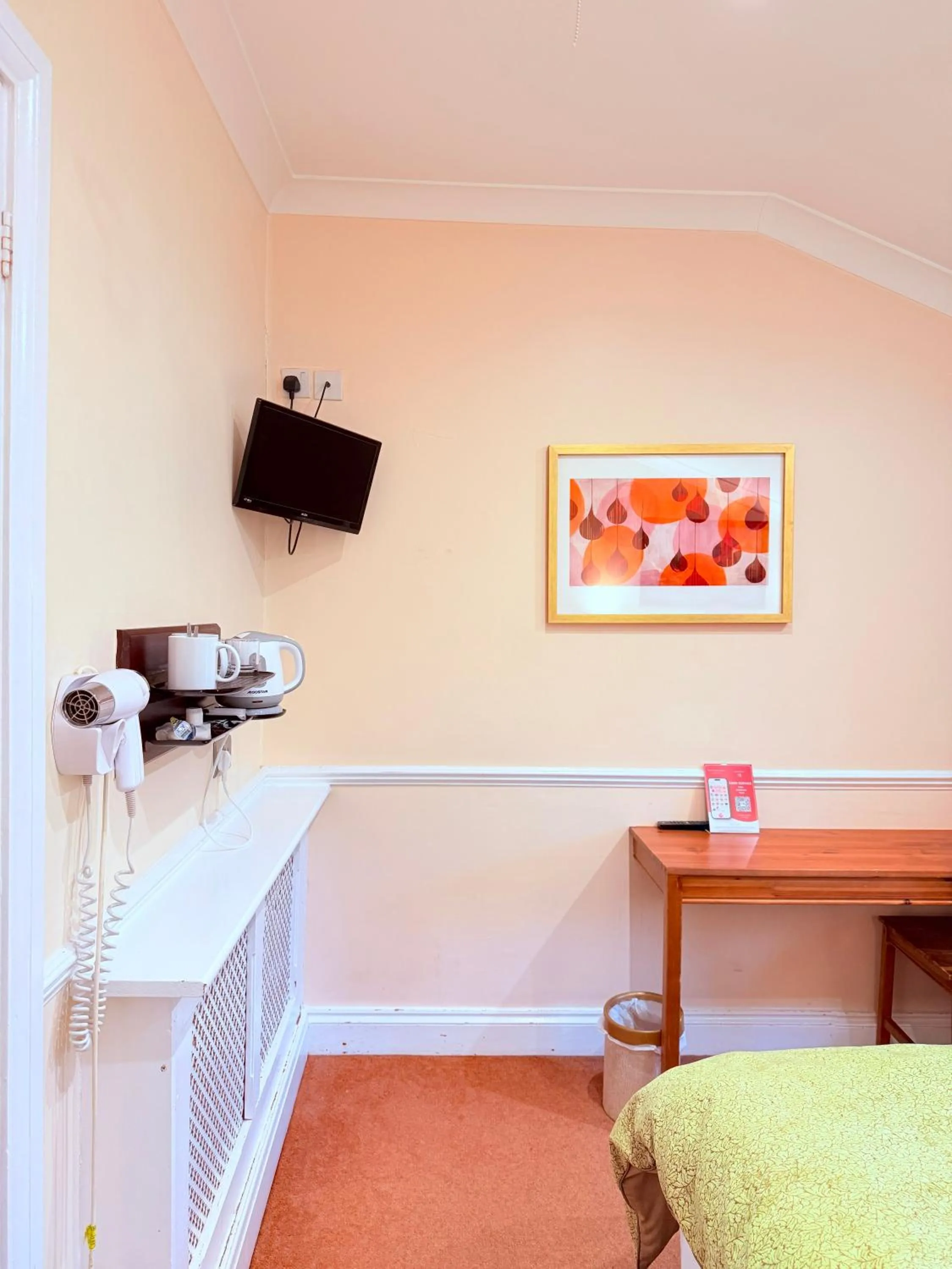 Bedroom in Europa House Hotel, London Paddington