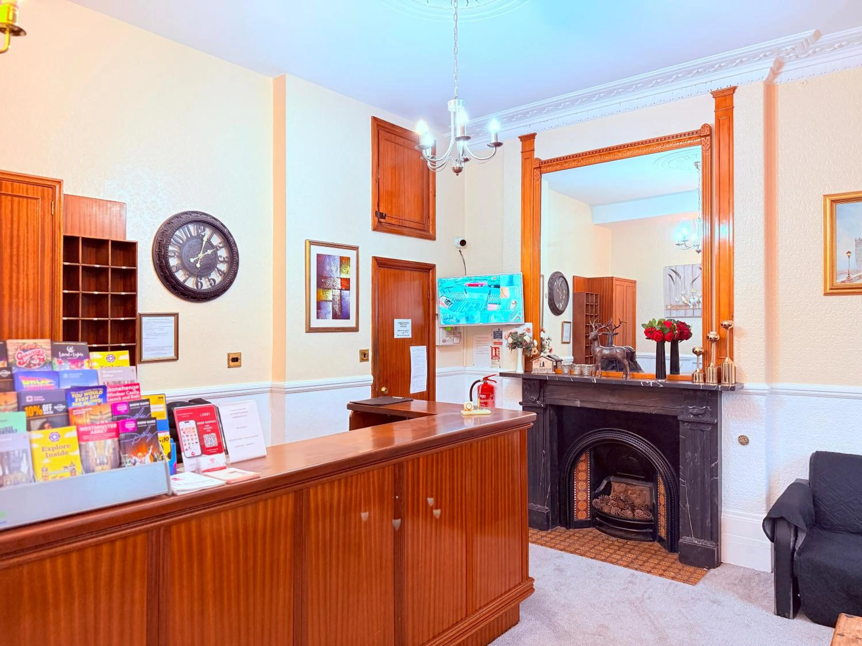 Lobby or reception in Europa House Hotel, London Paddington