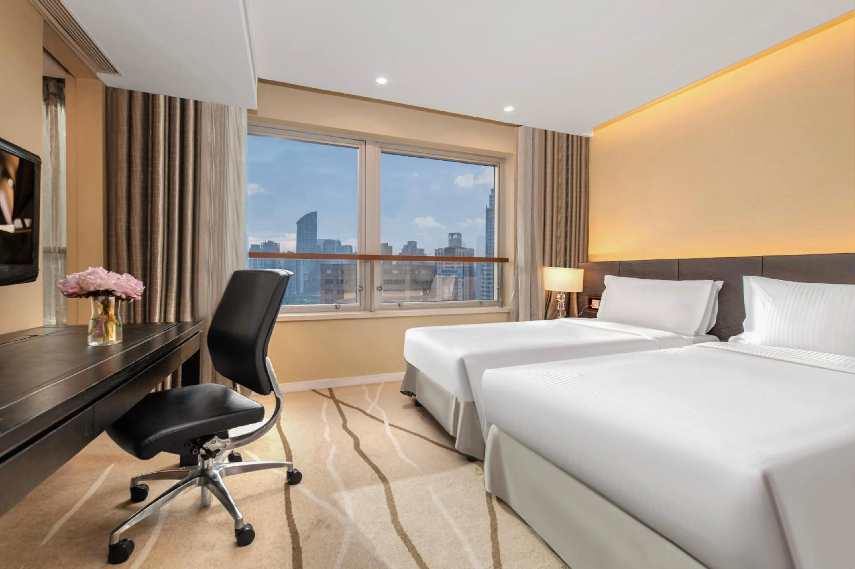 Bedroom, Bed in Ascott Huai Hai Road Shanghai, Xintiandi