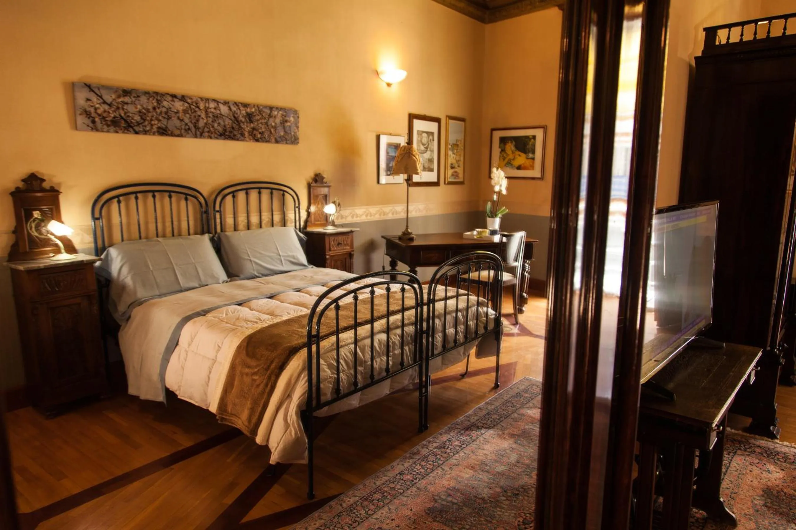 Photo of the whole room in Palazzo Melluso LUXURY SUITE