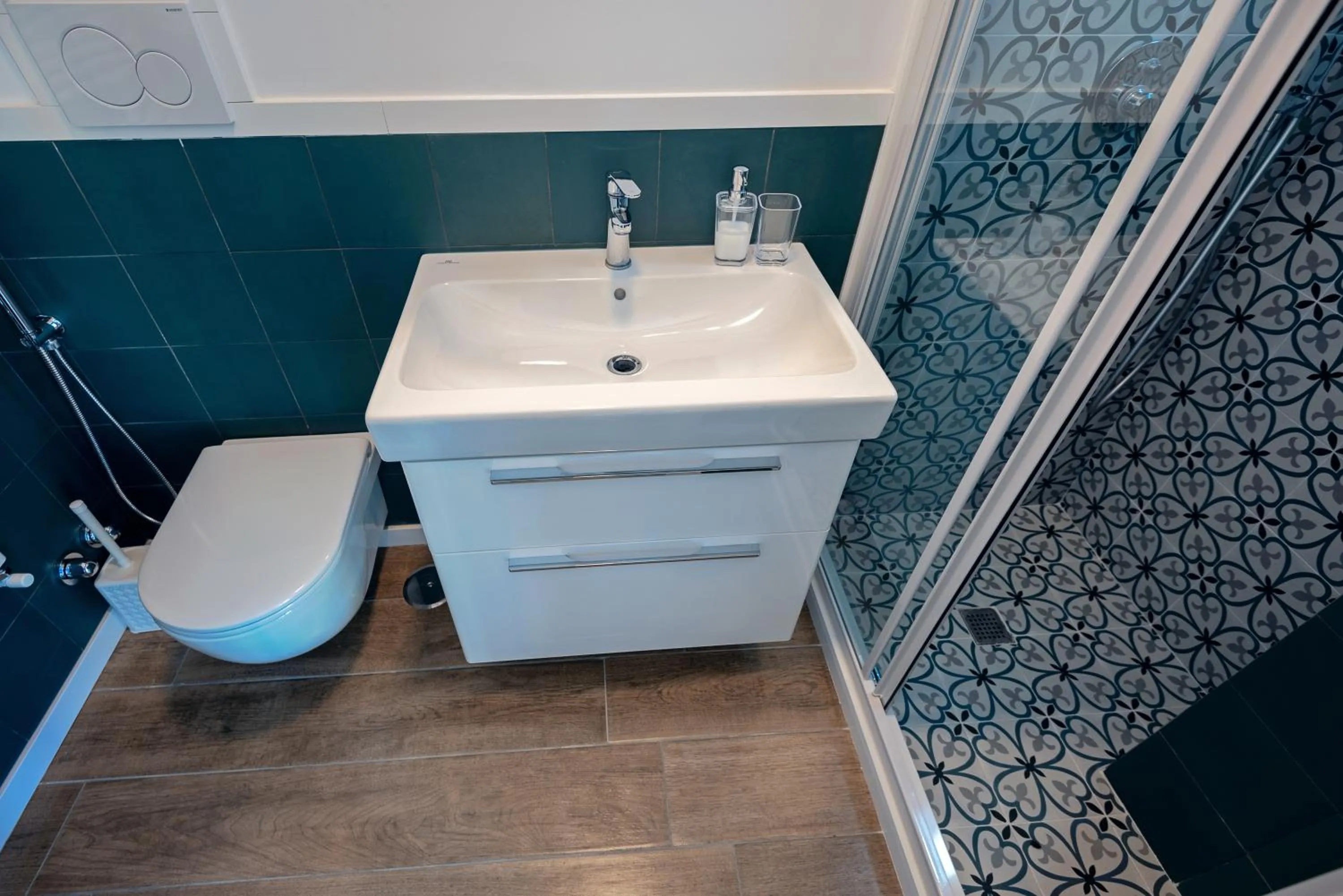 Shower in Maison Cipriani