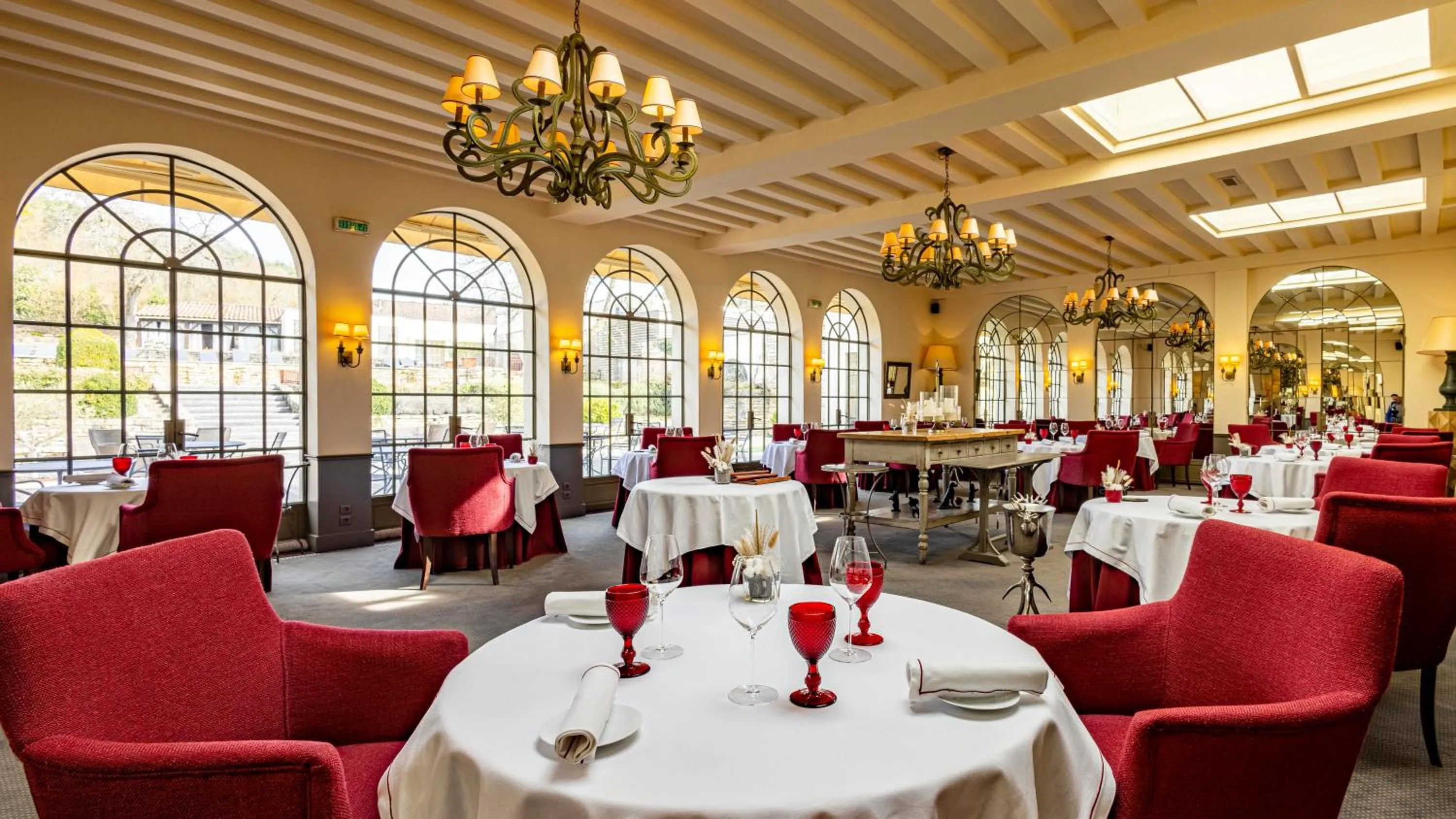 Restaurant/places to eat in Château de Courban and Spa Nuxe