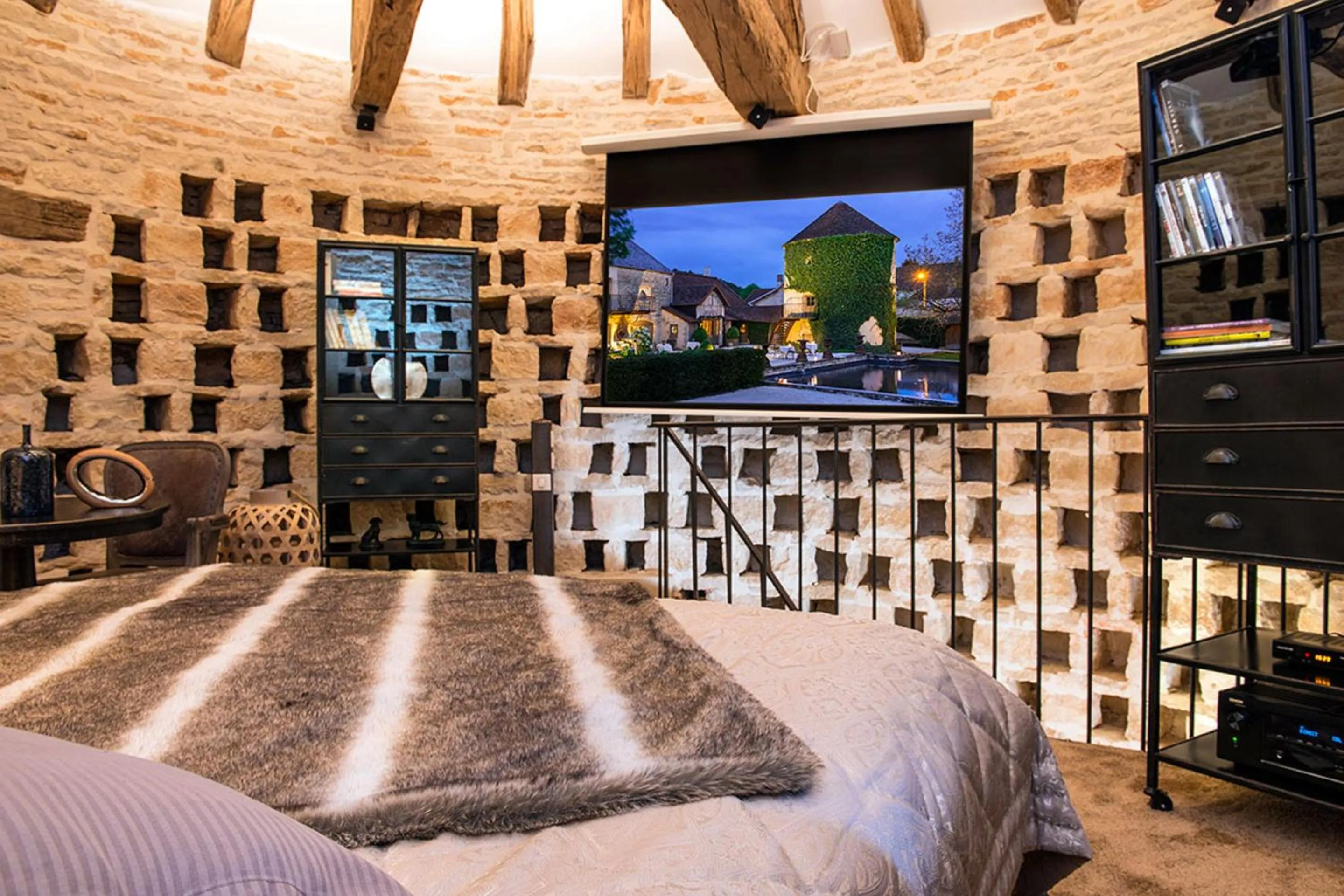 TV and multimedia, Bed in Château de Courban and Spa Nuxe