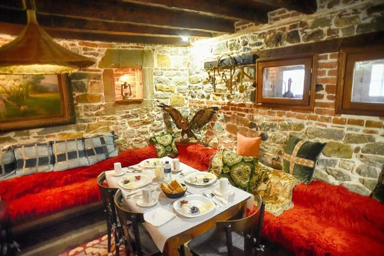 Breakfast in Hotel Bujtina Bicolli