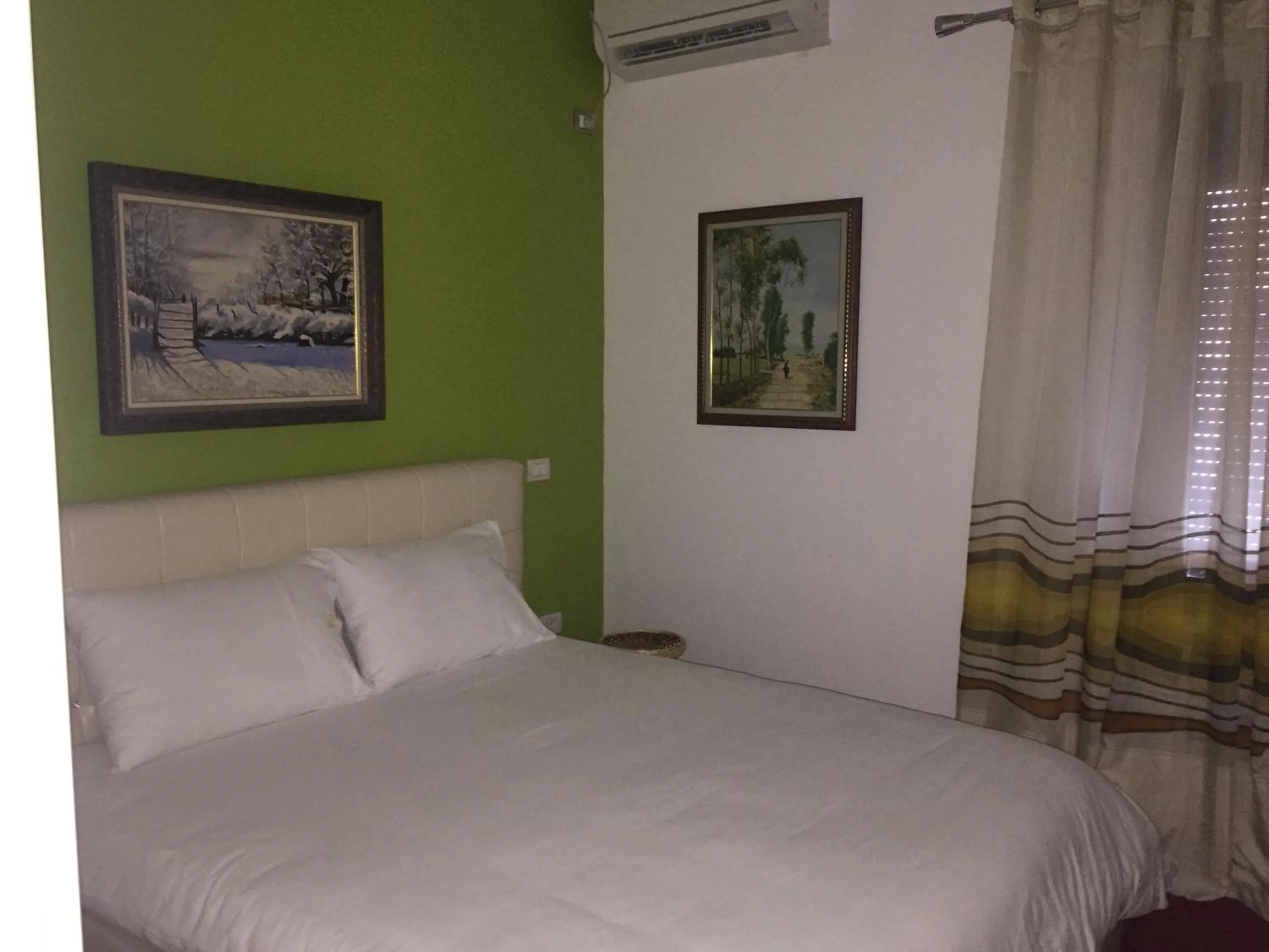 Bedroom, Bed in Hotel Bujtina Bicolli