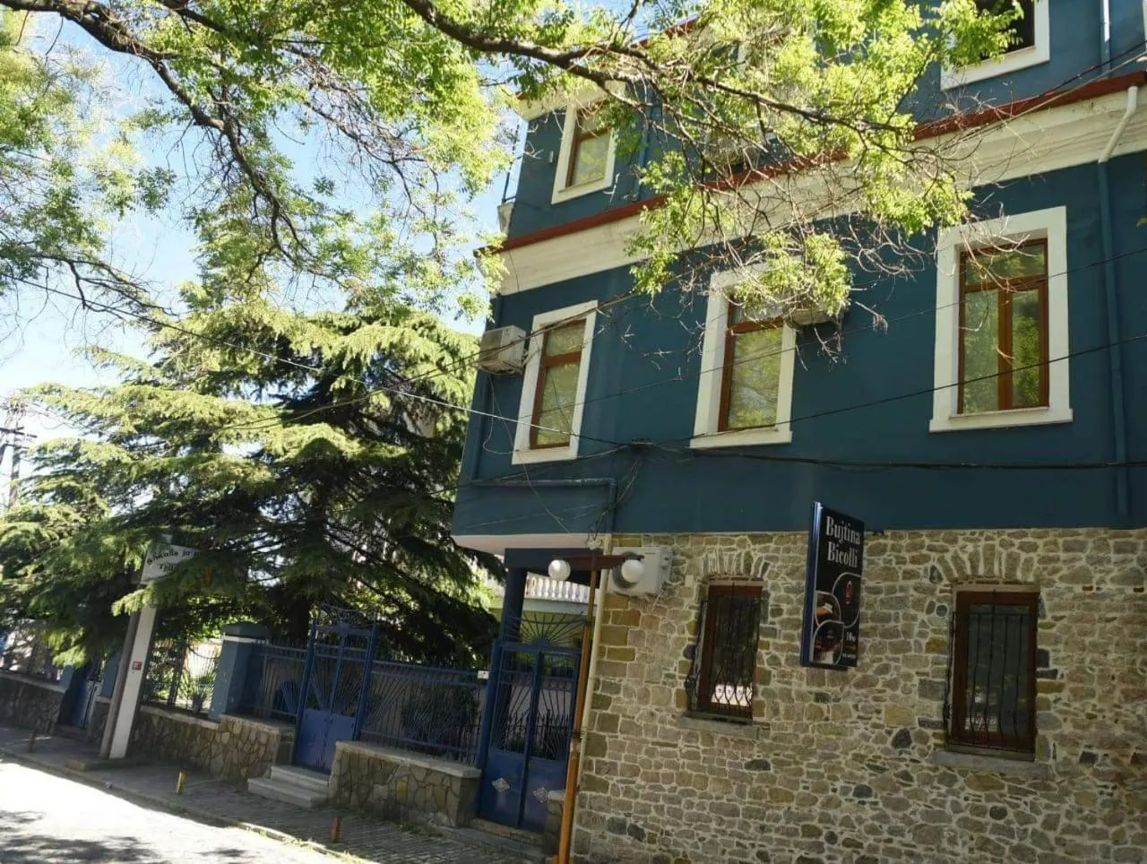 Property building in Hotel Bujtina Bicolli