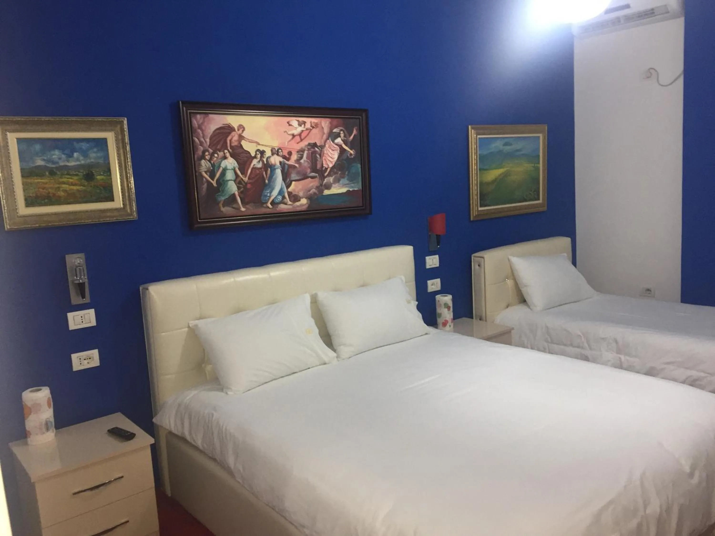 Bedroom, Bed in Hotel Bujtina Bicolli