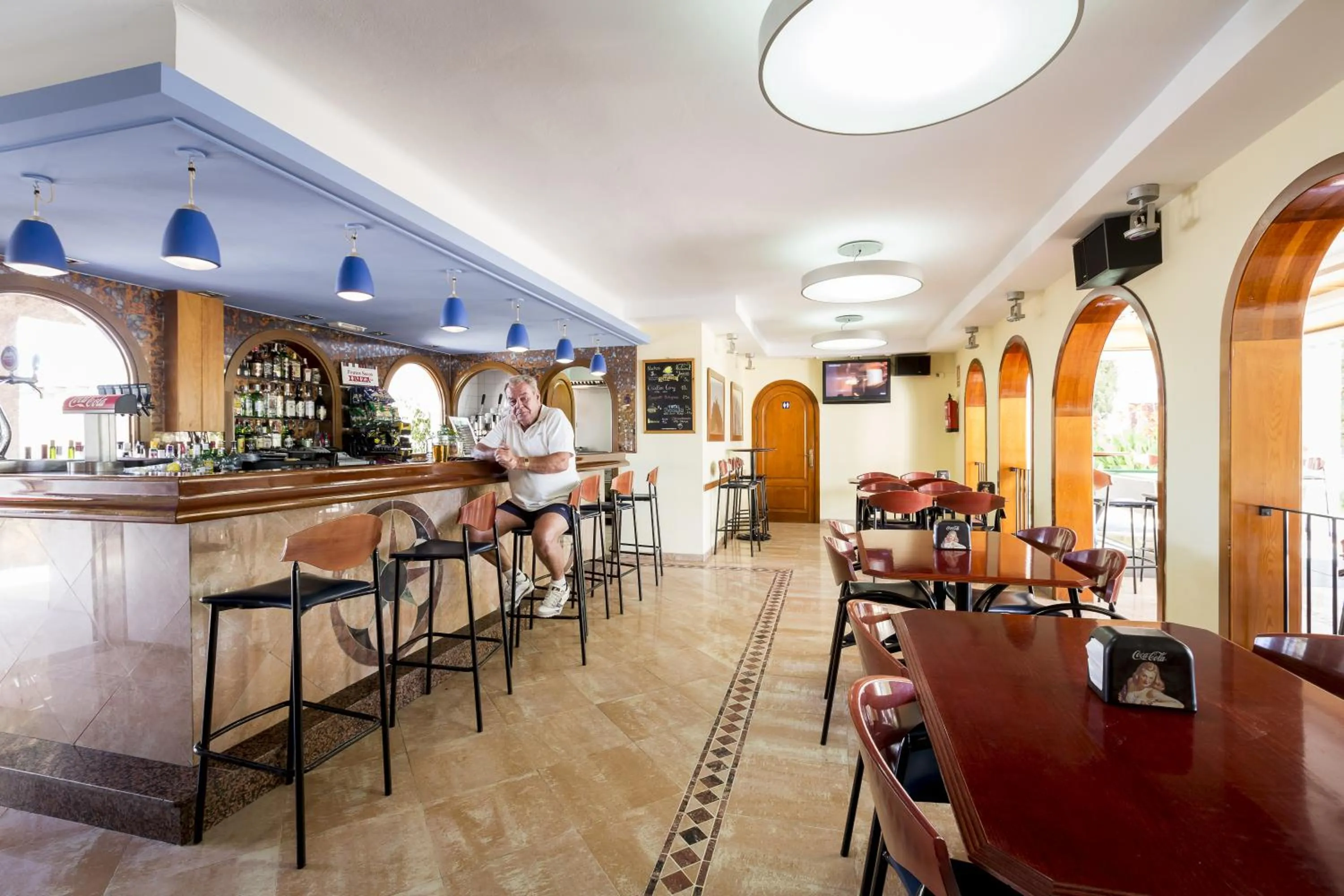 Lounge or bar in Apartamentos Zodiac