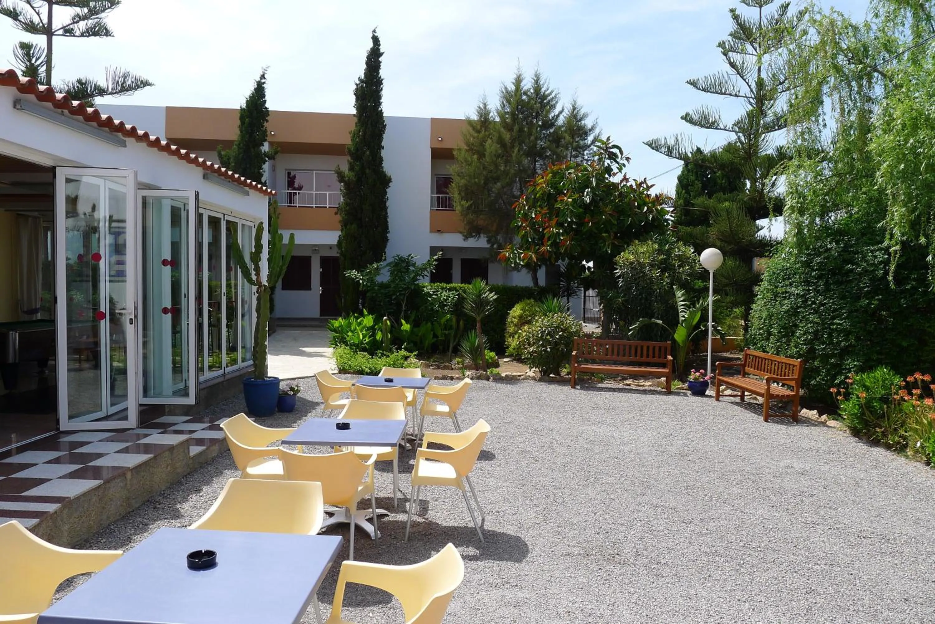 Facade/entrance in Apartamentos Zodiac