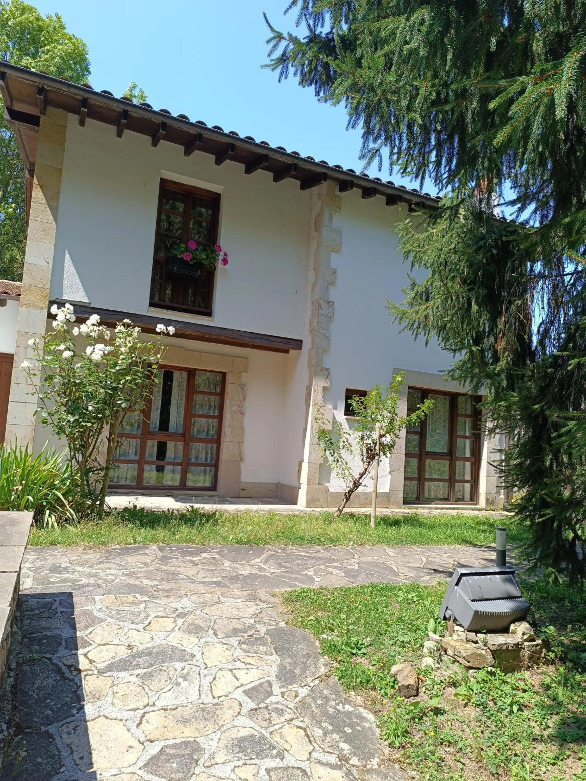 Property building in Viviendas Rurales El Covaju