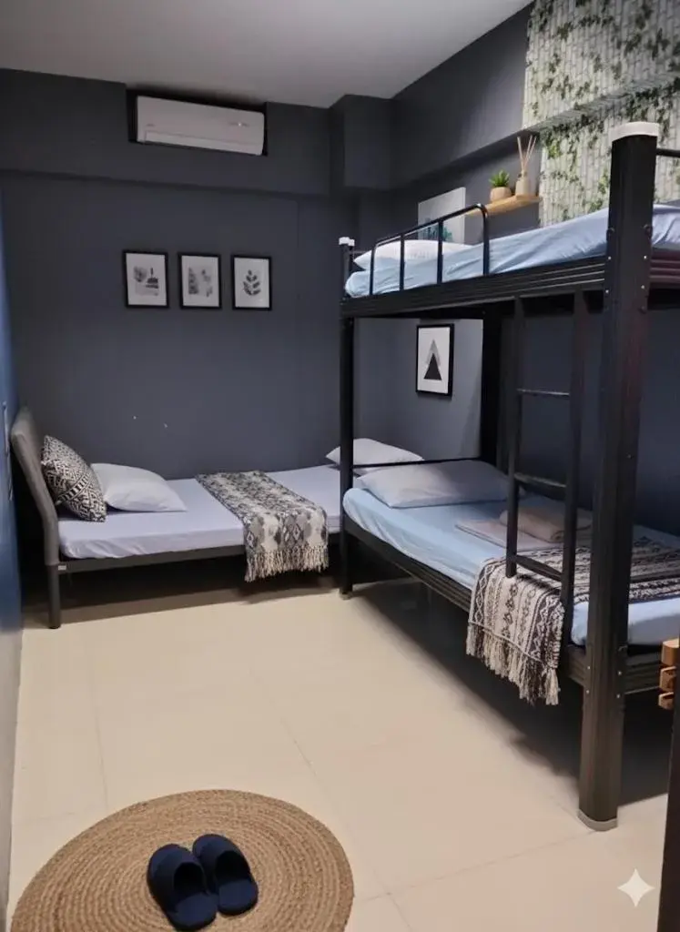 Bed in Transit Point Hostel Mactan Cebu Bed in Transit Point Hostel Mactan Cebu