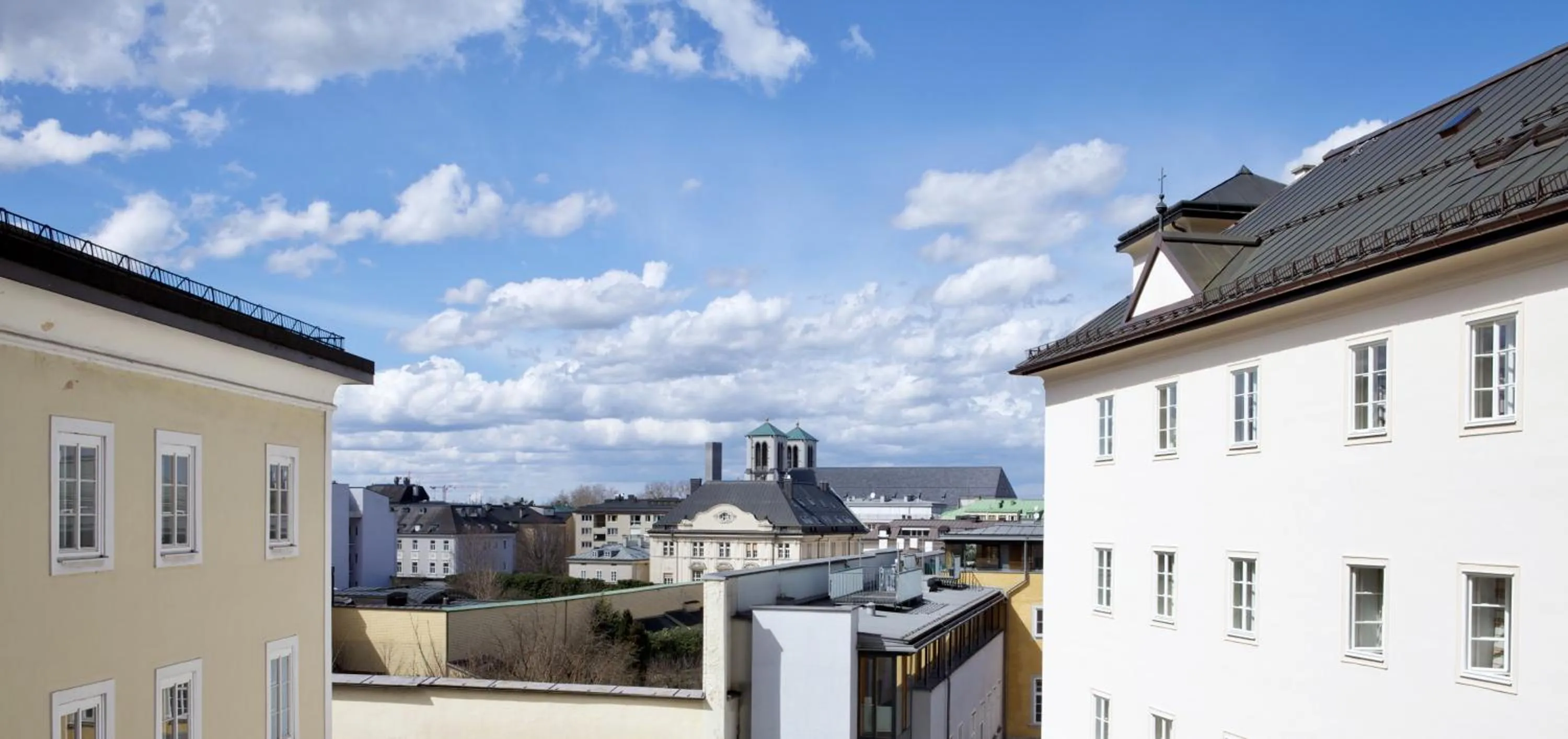 City view in Hotel Krone 1512