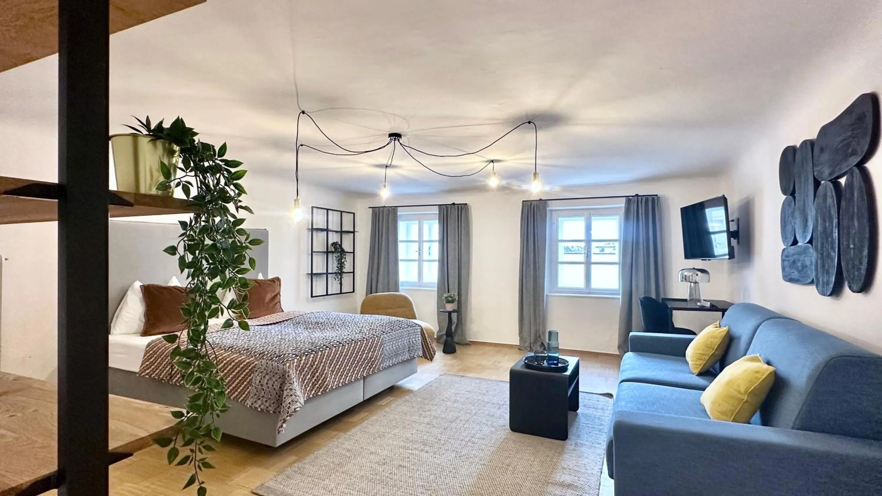 Photo of the whole room, Bed in Hotel Krone 1512