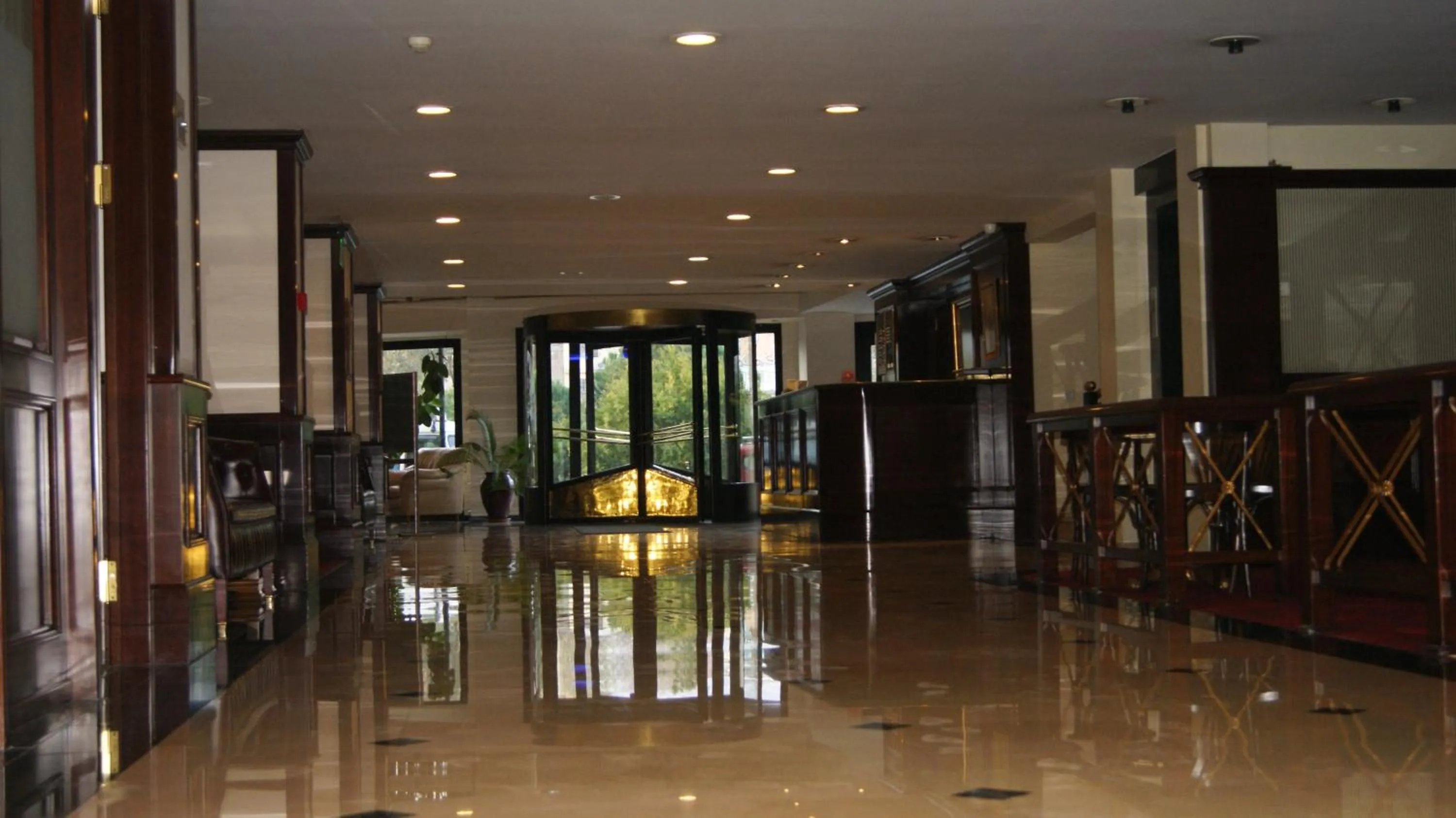 Lobby or reception in Central Hotel