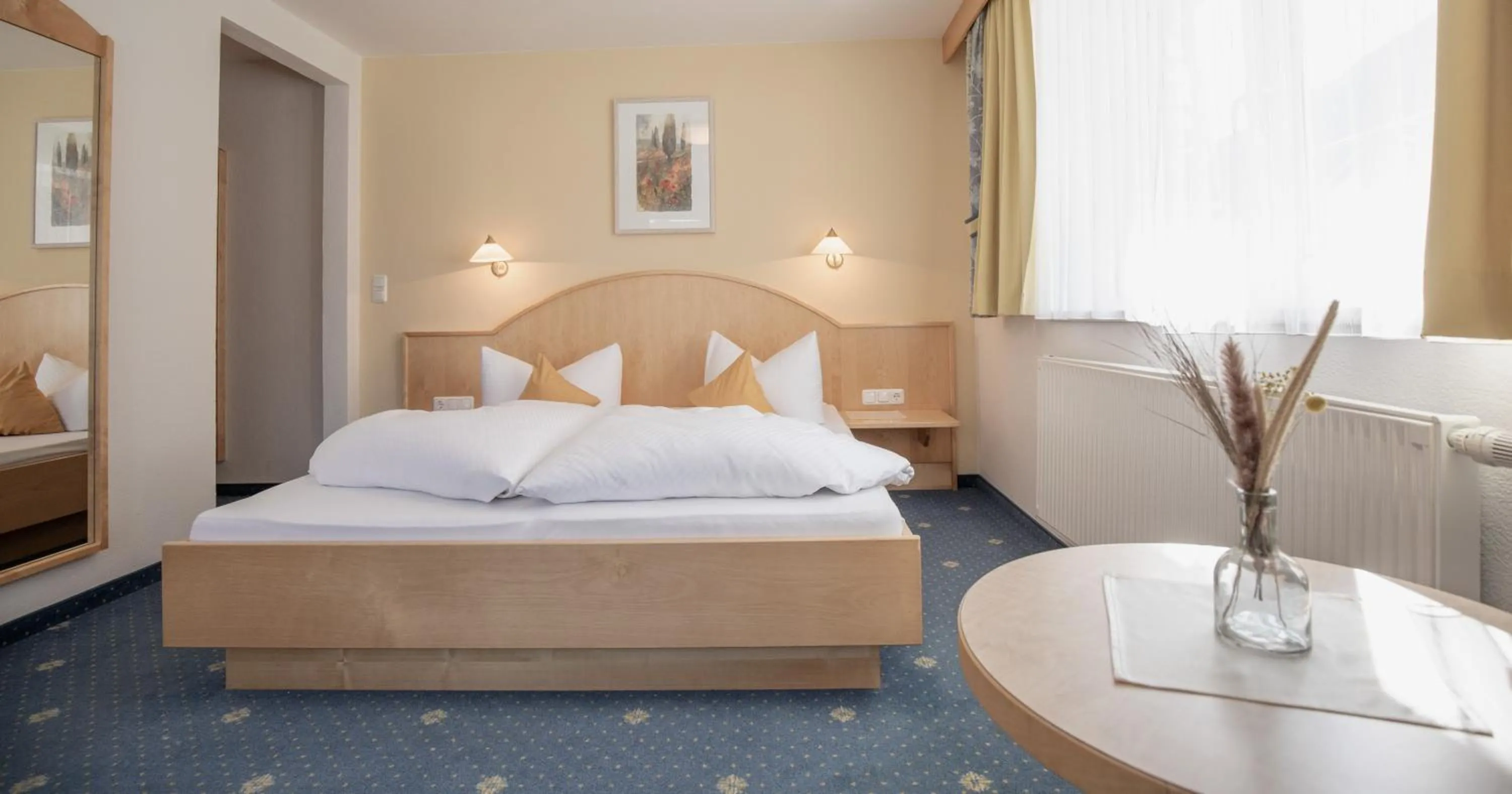 Photo of the whole room, Bed in Hotel Sunshine Superior "ADULTS ONLY" Ischgl - Kappl